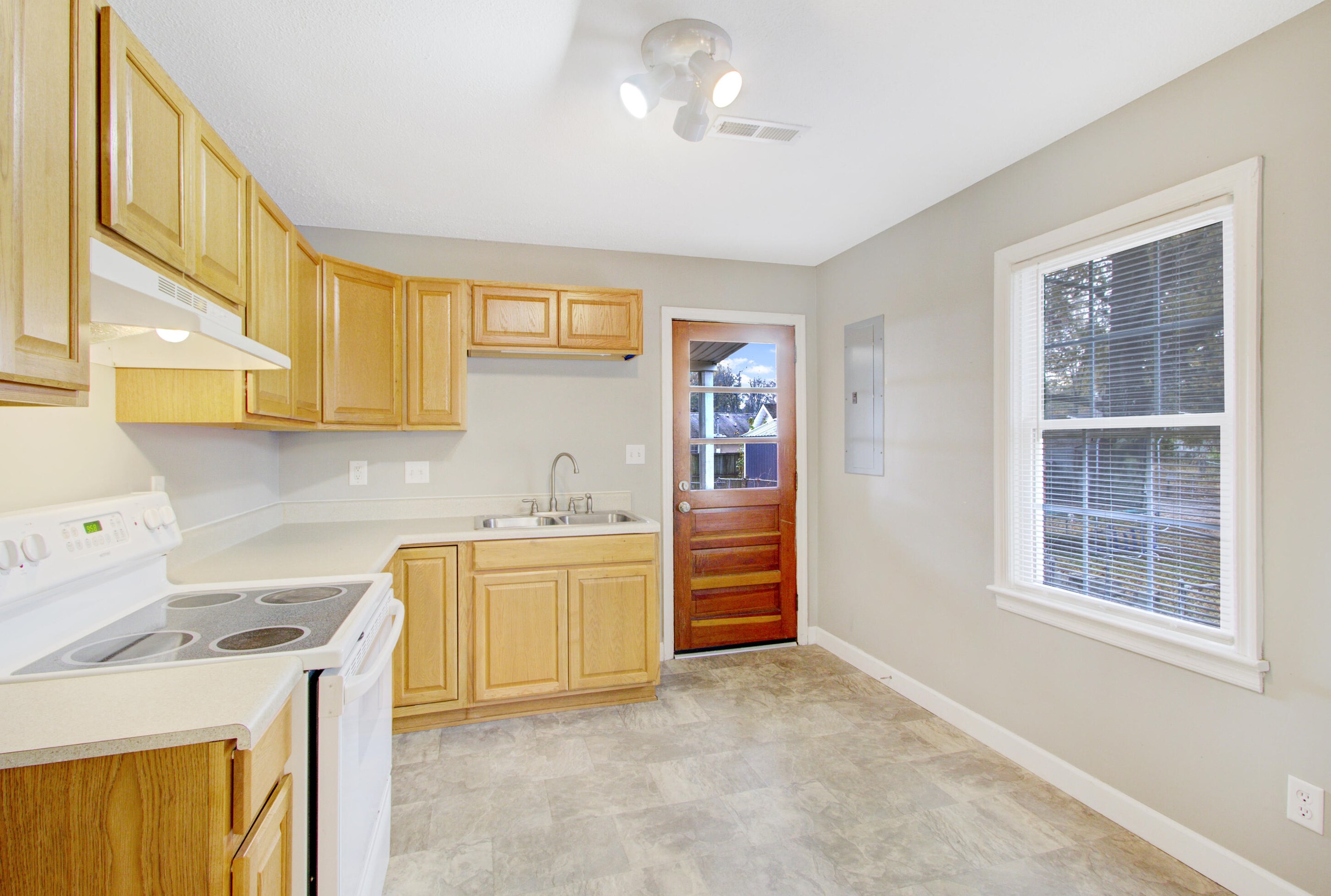 428 Mary Scott Dr, Charleston SC 29445-3505 exterior