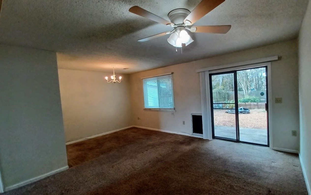 5048 Foxwood Dr, Charleston SC 29418-3282 exterior