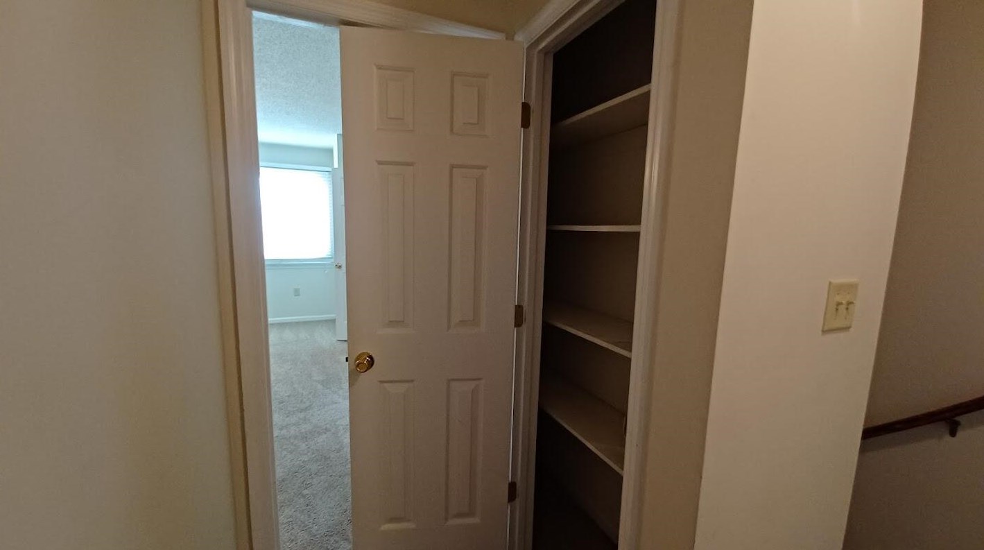 5048 Foxwood Dr, Charleston SC 29418-3282 exterior