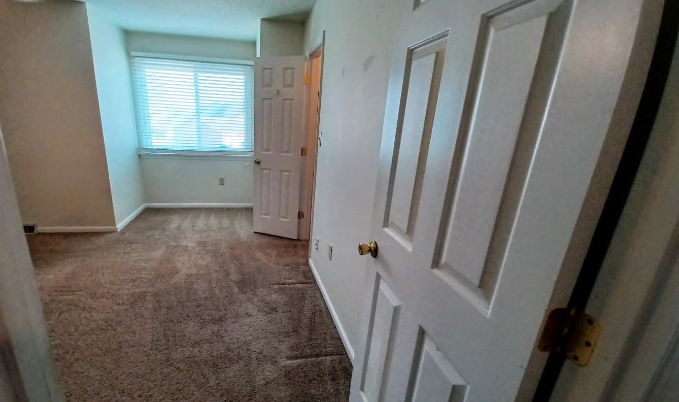 5048 Foxwood Dr, Charleston SC 29418-3282 exterior