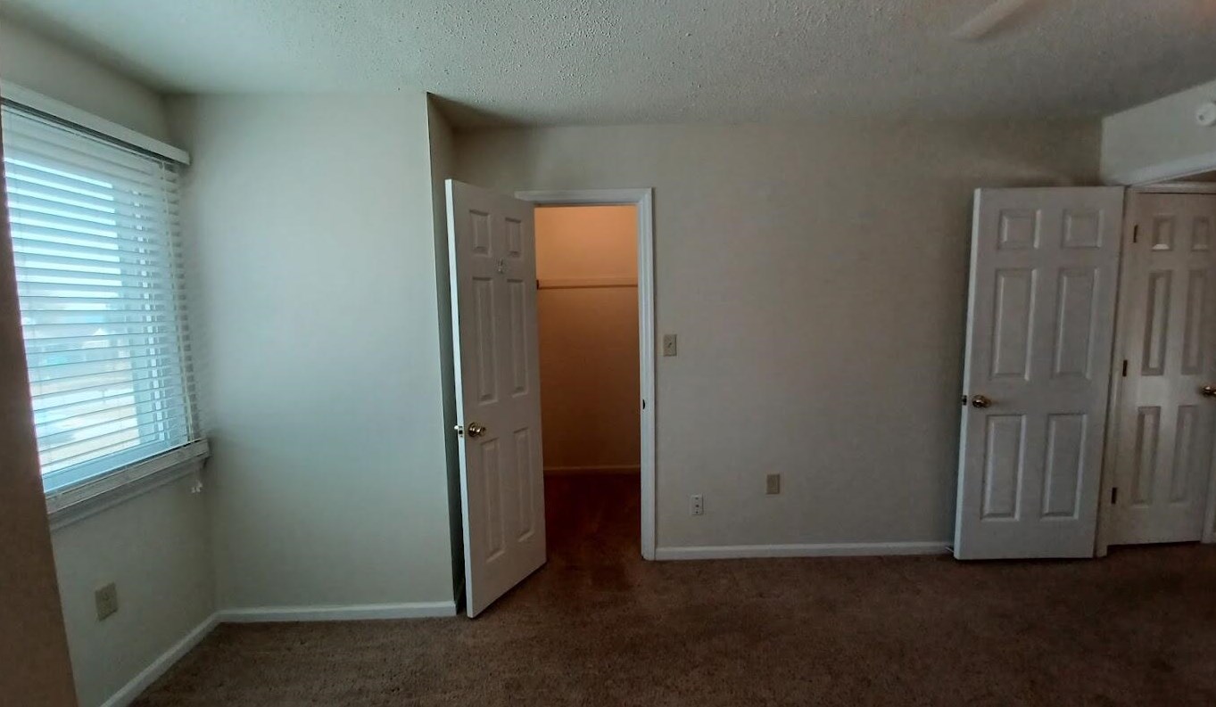 5048 Foxwood Dr, Charleston SC 29418-3282 exterior