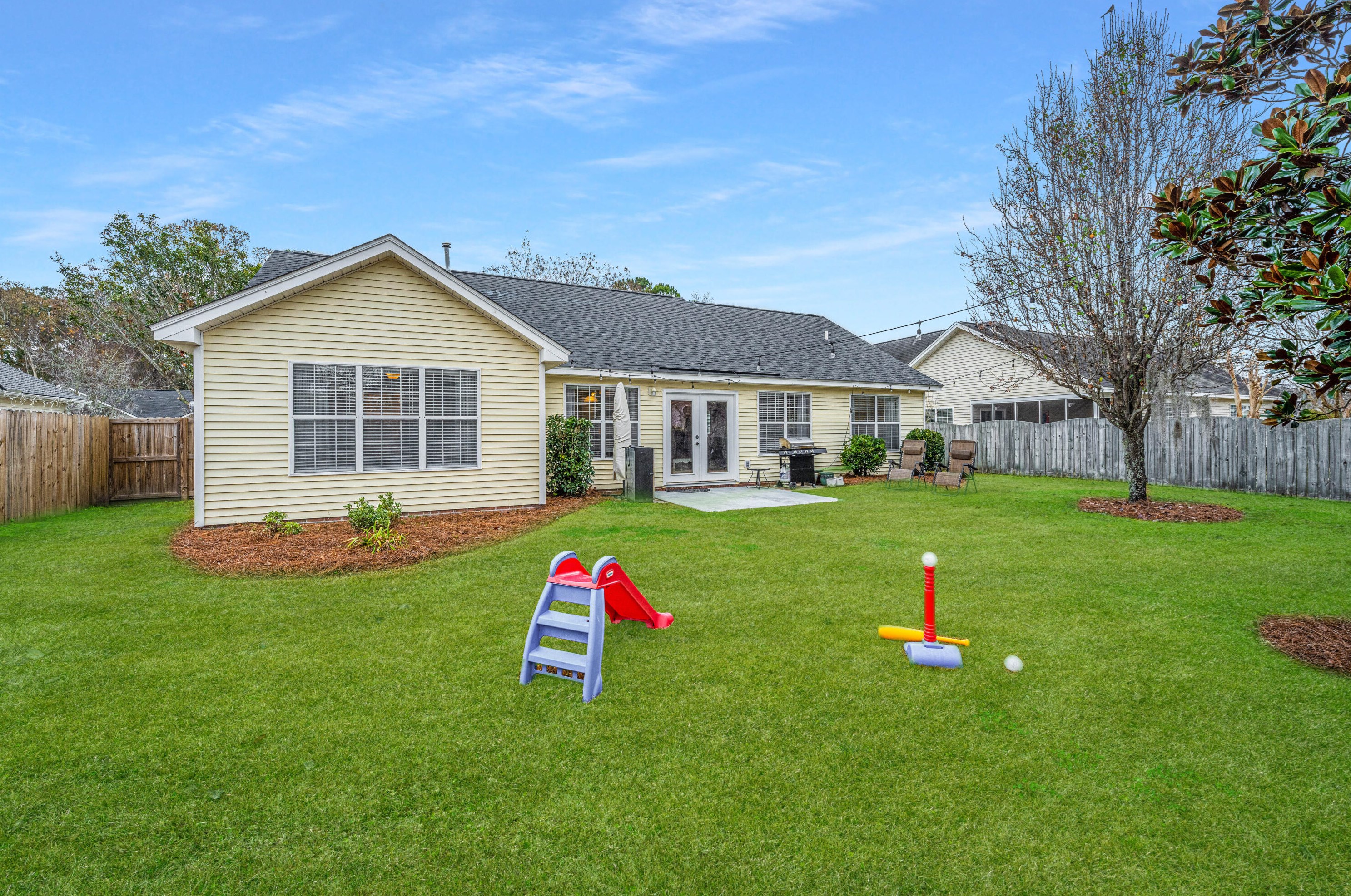 440 Cabrill Dr, Charleston SC  29414-9021 exterior