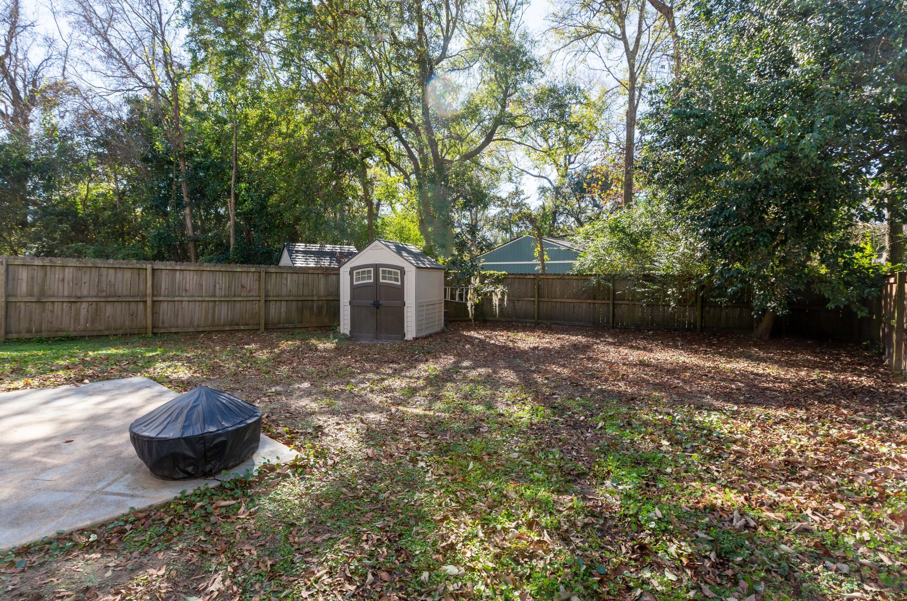 21 Oak Forest Dr, Charleston SC  29407-7093 exterior