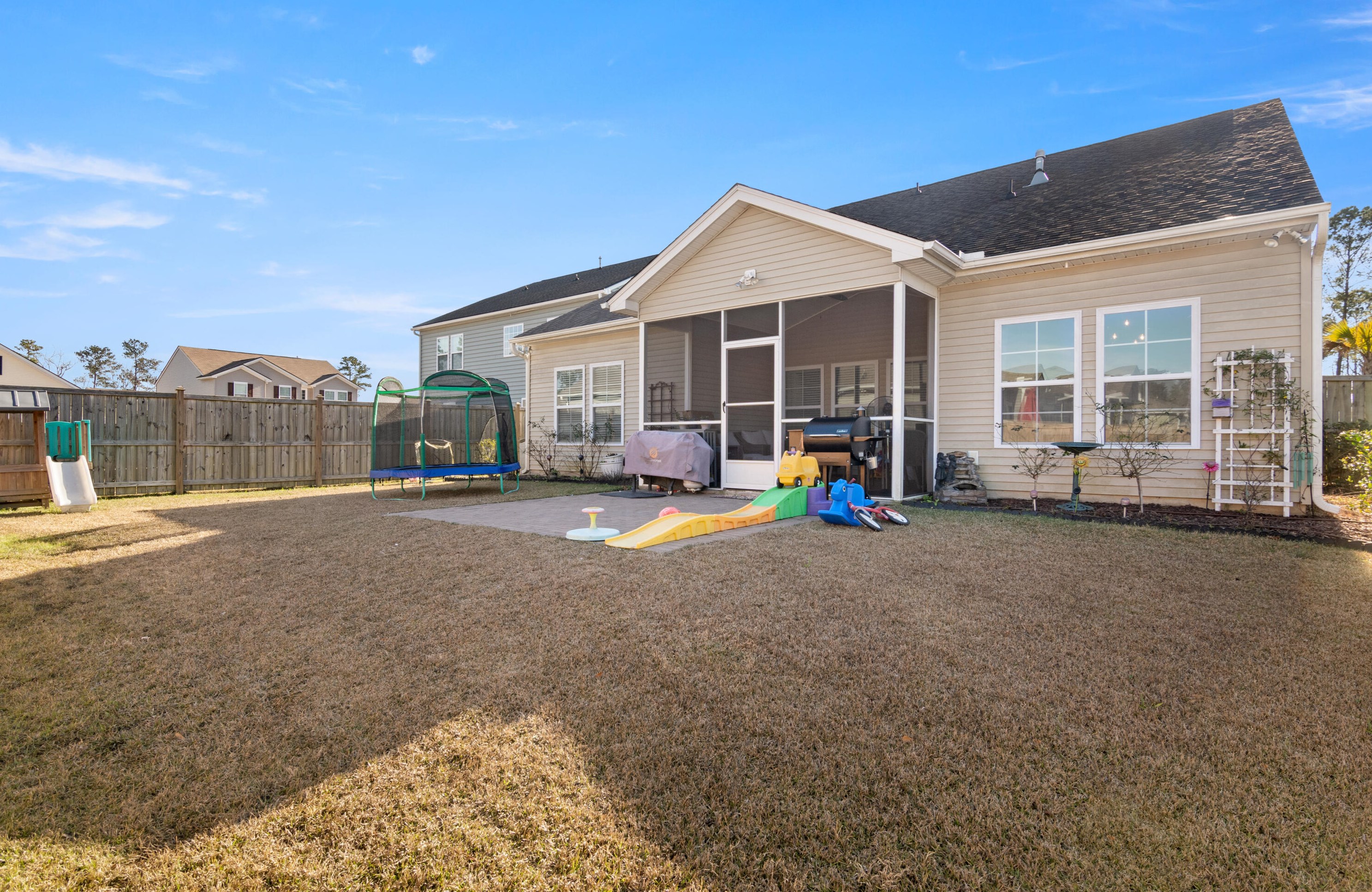 540 Nandina Dr, Charleston SC 29445-7365 exterior