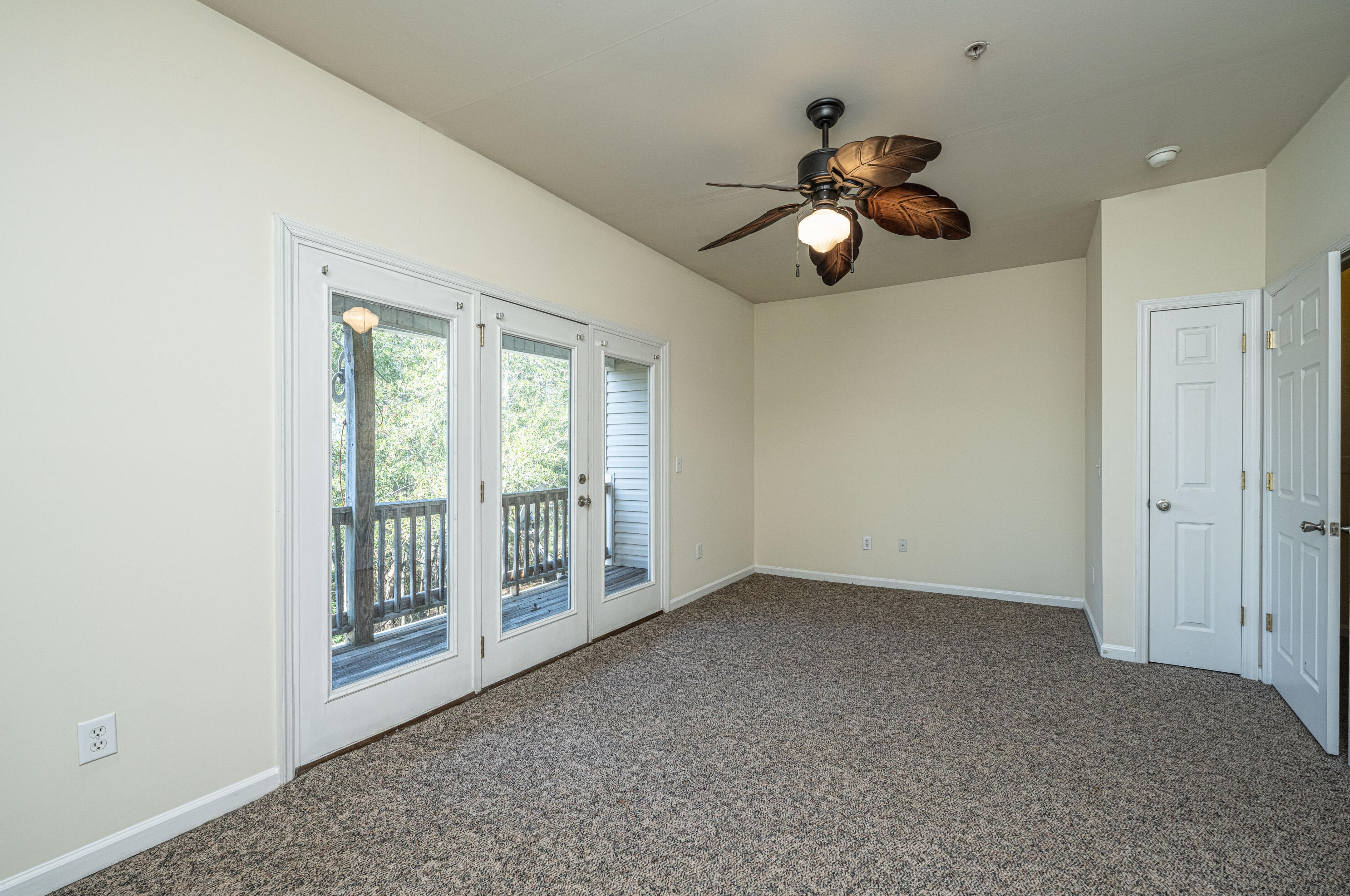 4664 Palm Vw Cir, Charleston SC 29418-5023 exterior