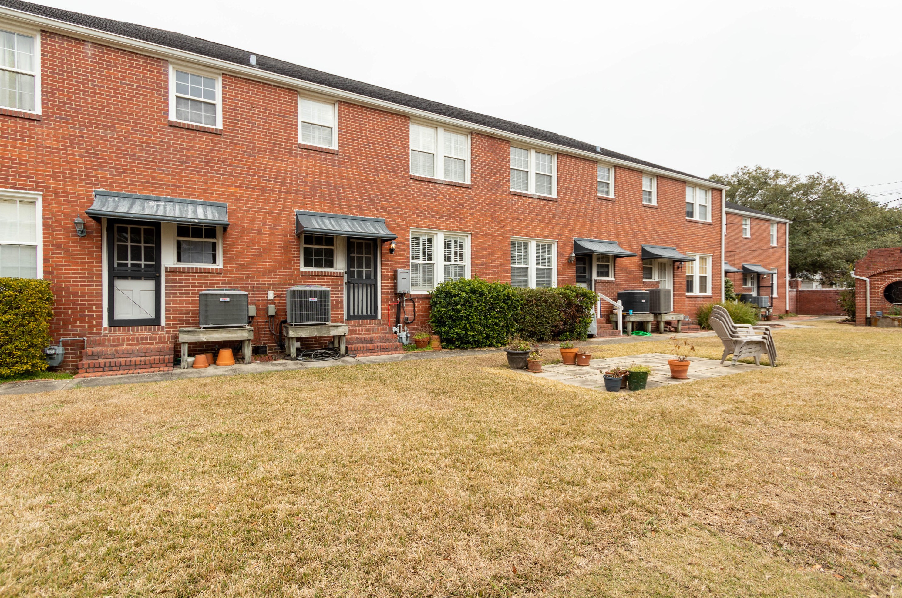 17 8th Ave, Charleston SC  29403-3563 exterior