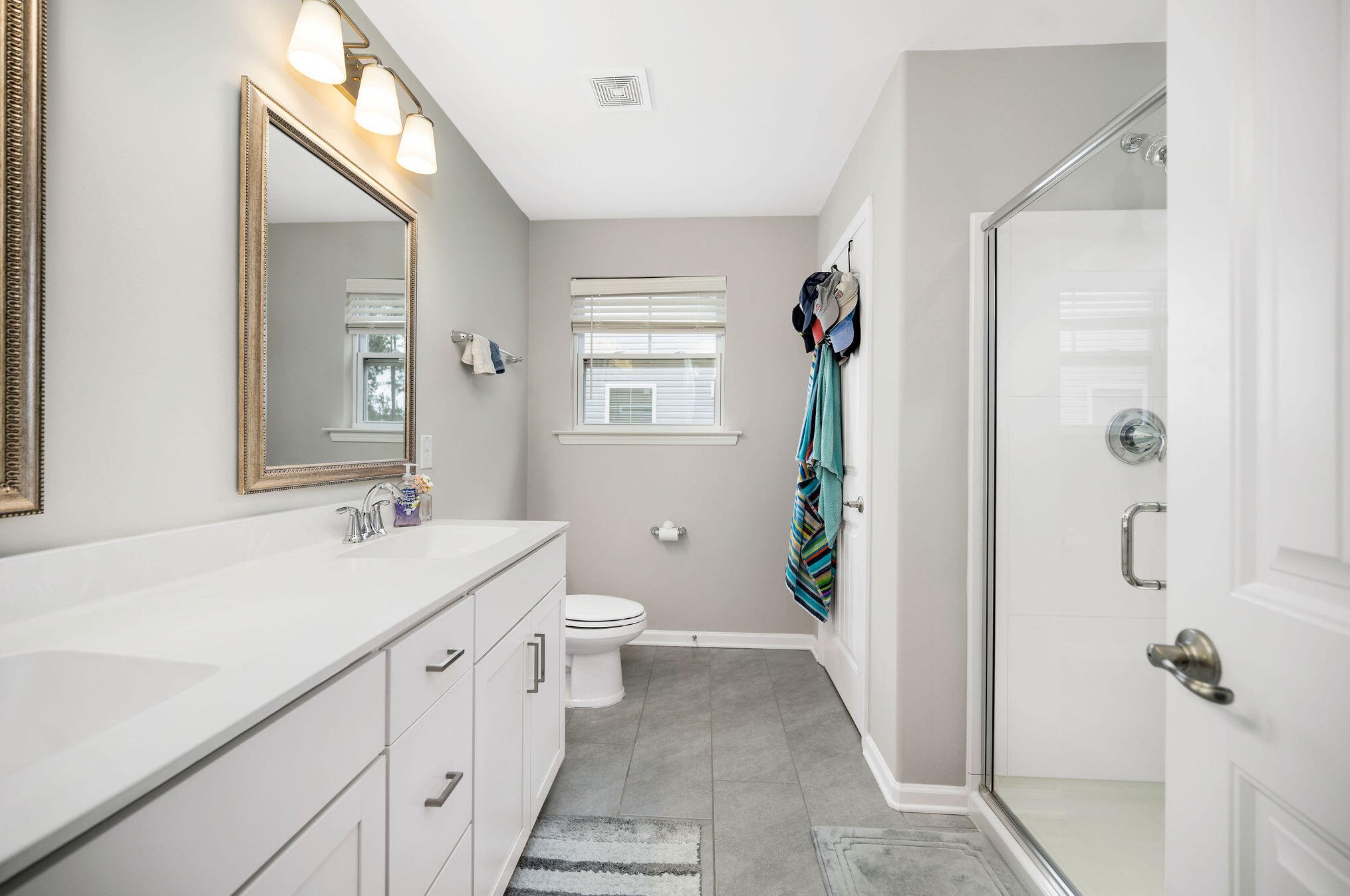 427 Sanctuary Park Dr, Summerville SC  29486 exterior