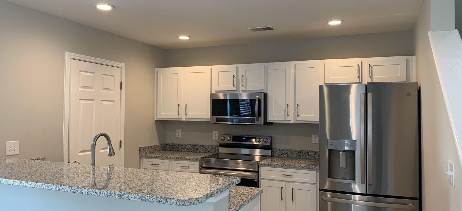 9107 Maple Grove Dr, Summerville SC  29485-8890 exterior