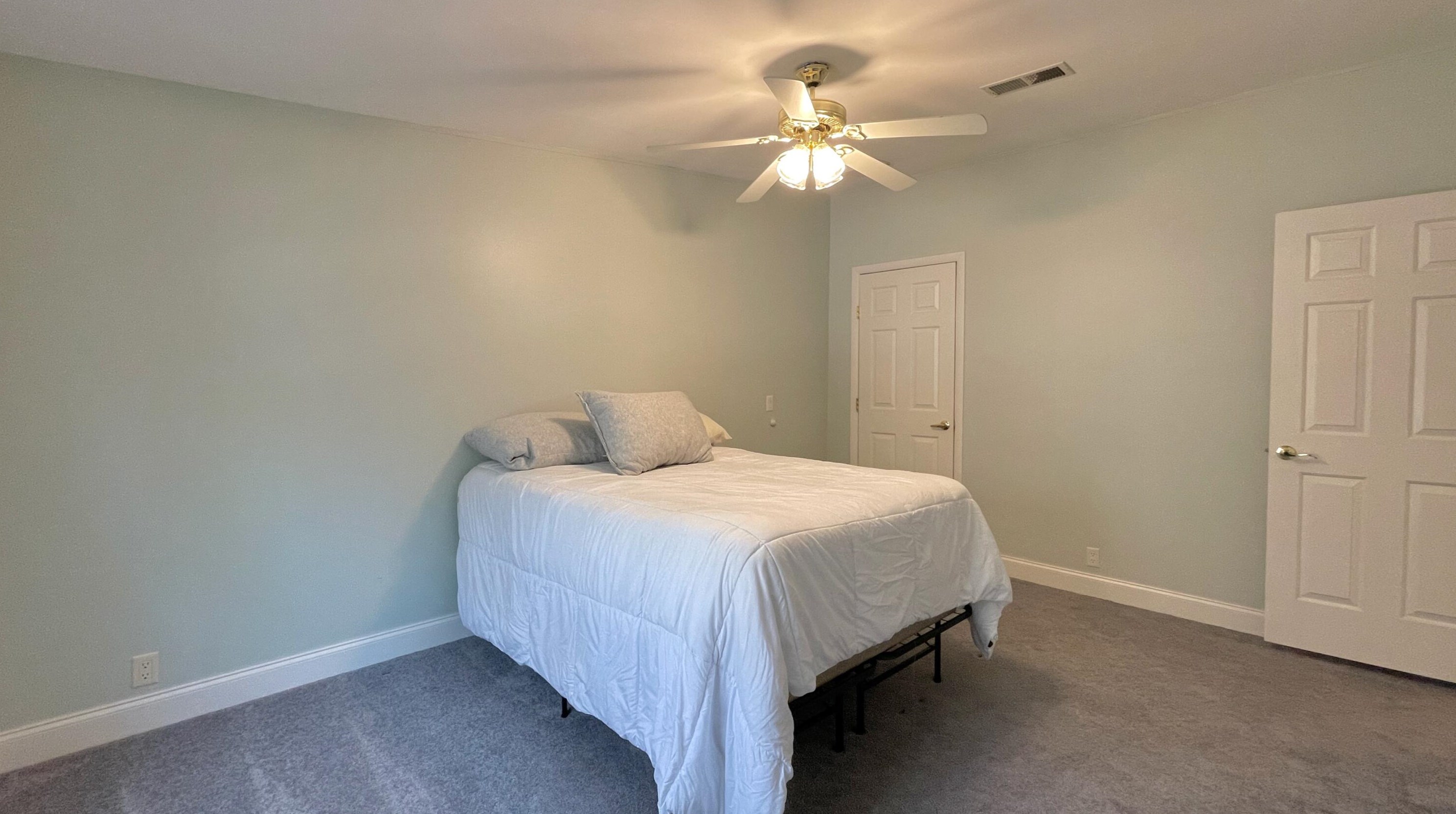 652 Lannie Ln, Moncks Corner SC  29461-4144 exterior