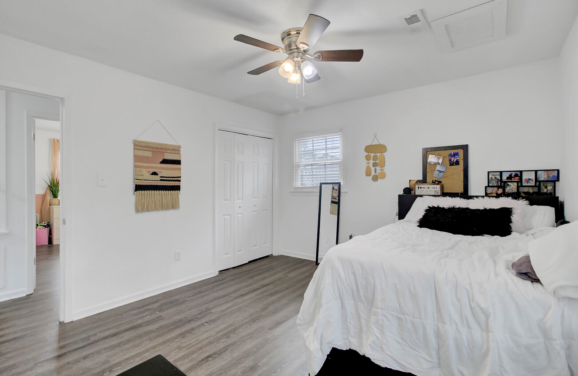 7663 Hillview Ln, Charleston SC  29420-8840 exterior