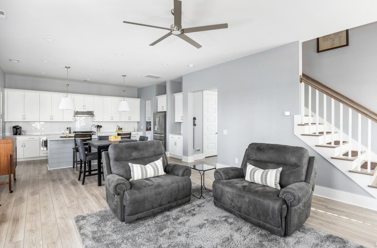 1465 Stratton Pl, Mount Pleasant SC  29466-8937 exterior