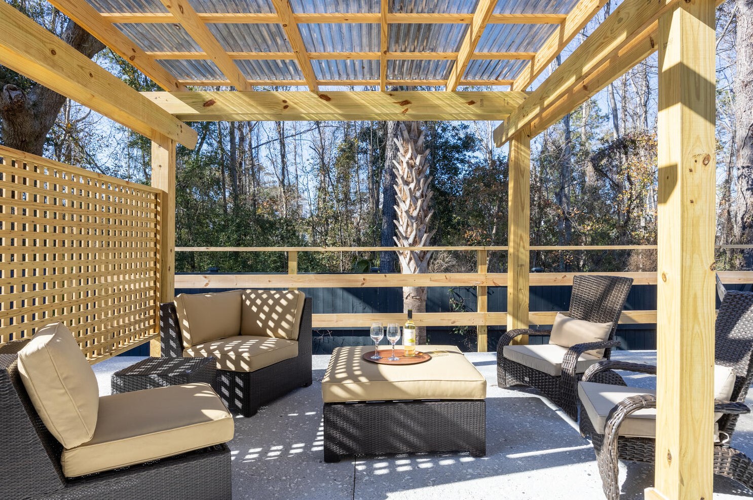 1465 Stratton Pl, Mount Pleasant SC  29466-8937 exterior