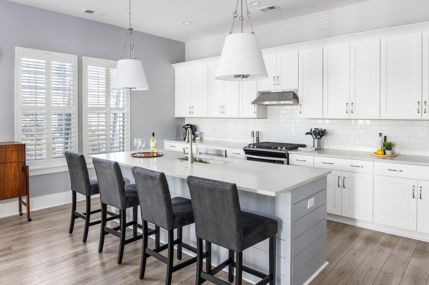 1465 Stratton Pl, Mount Pleasant SC  29466-8937 exterior