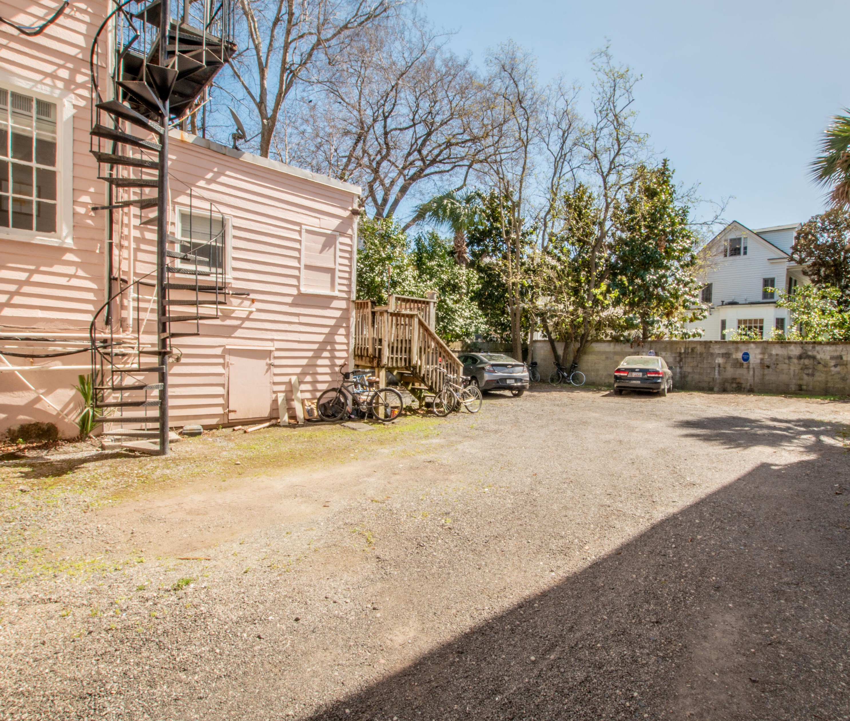 2 4th St, Charleston SC  29401-0011 exterior