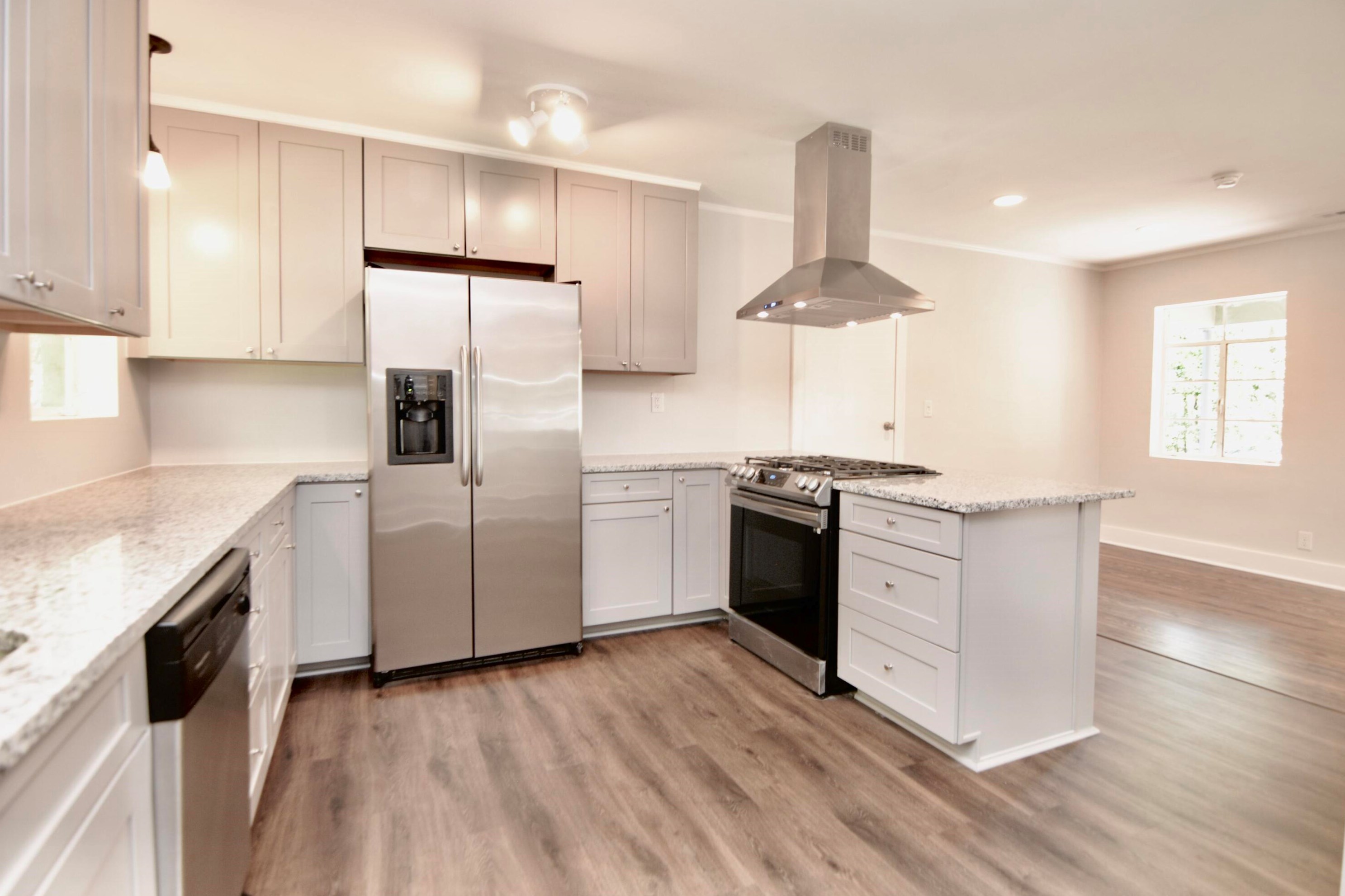 4504 Overbrook Ave, Charleston SC 29405-5238 exterior