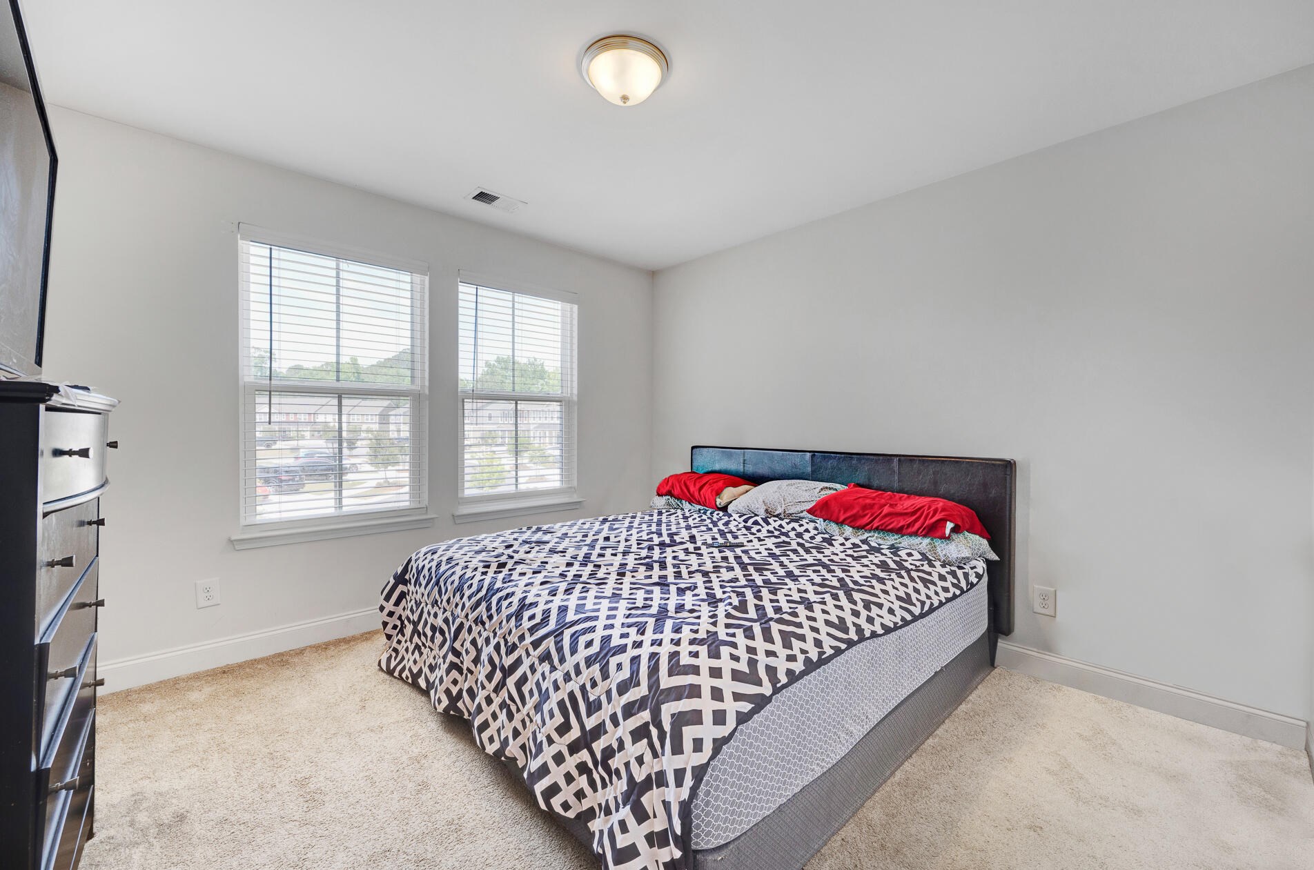 7807 Montview Rd, Charleston SC  29418-2258 exterior