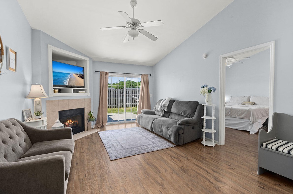 1276 Apex Ln, Charleston SC 29412-8639 exterior