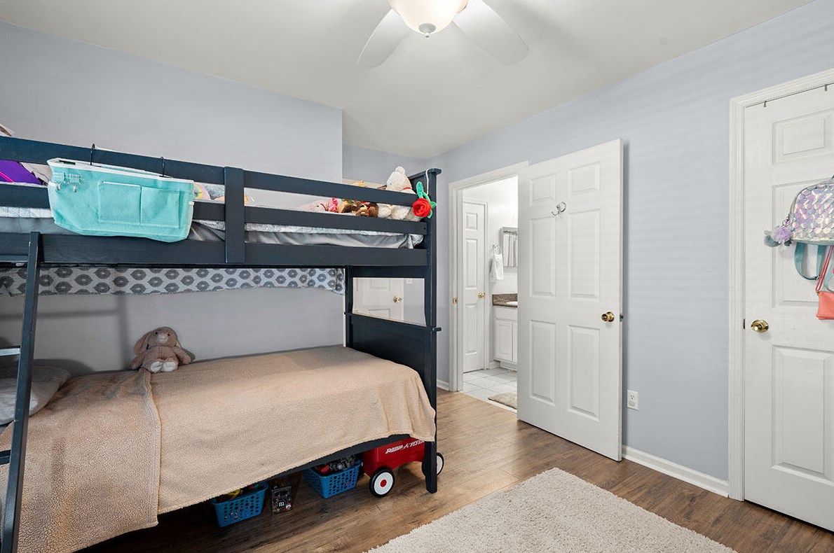 1276 Apex Ln, Charleston SC 29412-8639 exterior