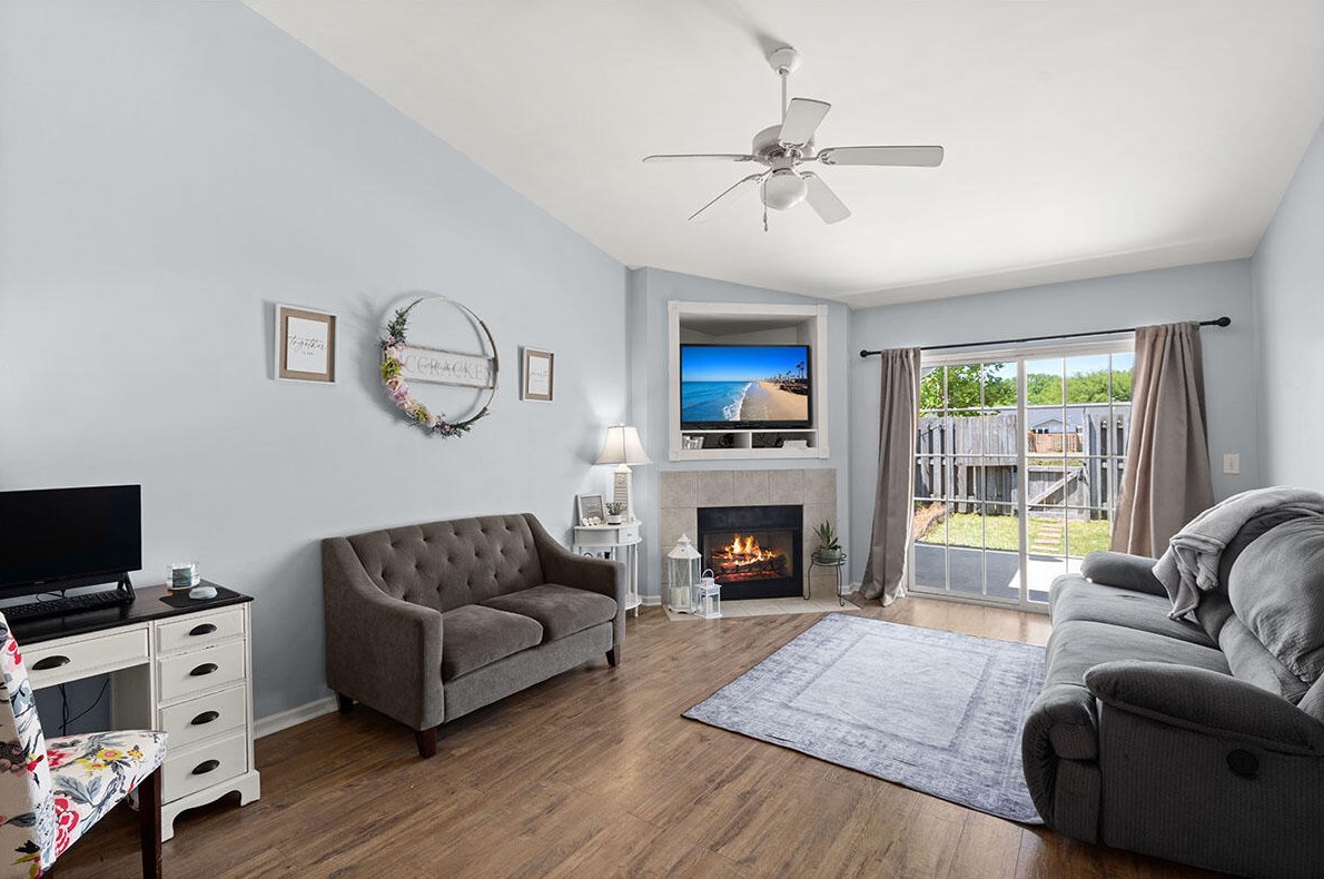 1276 Apex Ln, Charleston SC 29412-8639 exterior