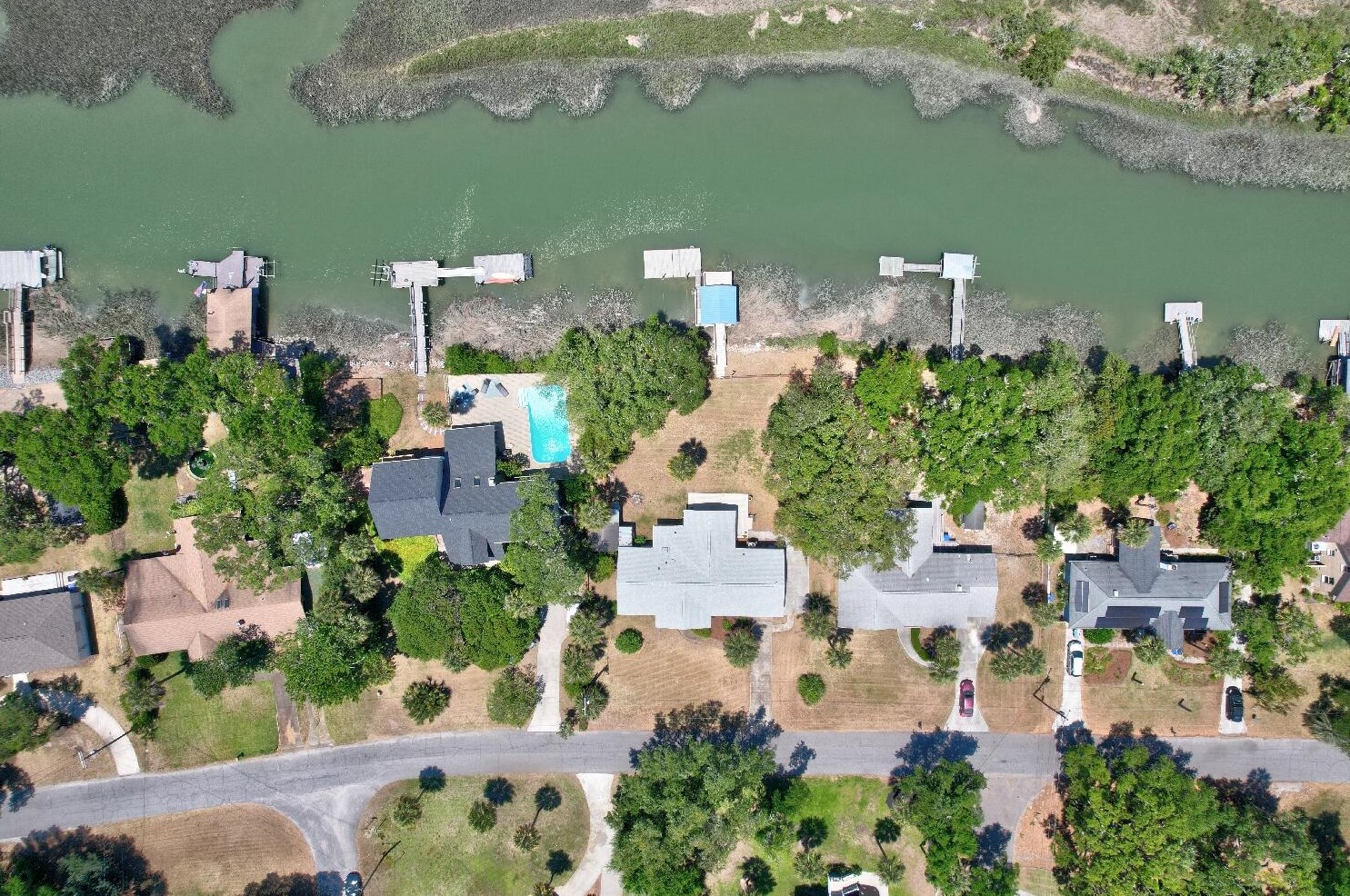 1632 Oak Island Dr, Charleston SC 29412-9519 exterior