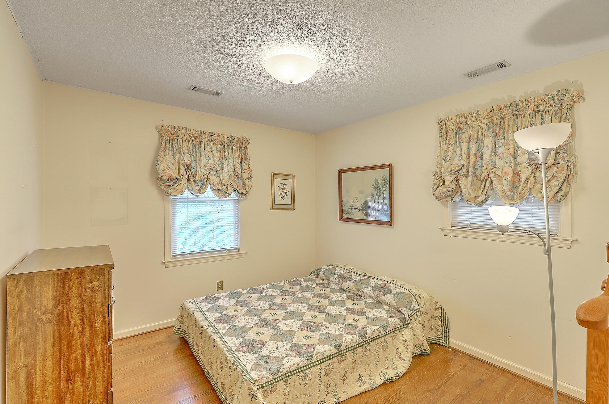 1632 Oak Island Dr, Charleston SC 29412-9519 exterior