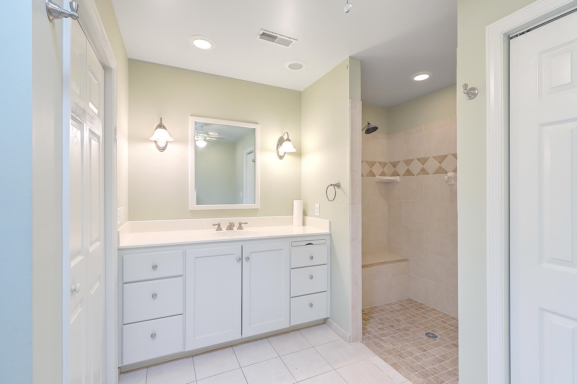 1632 Oak Island Dr, Charleston SC 29412-9519 exterior