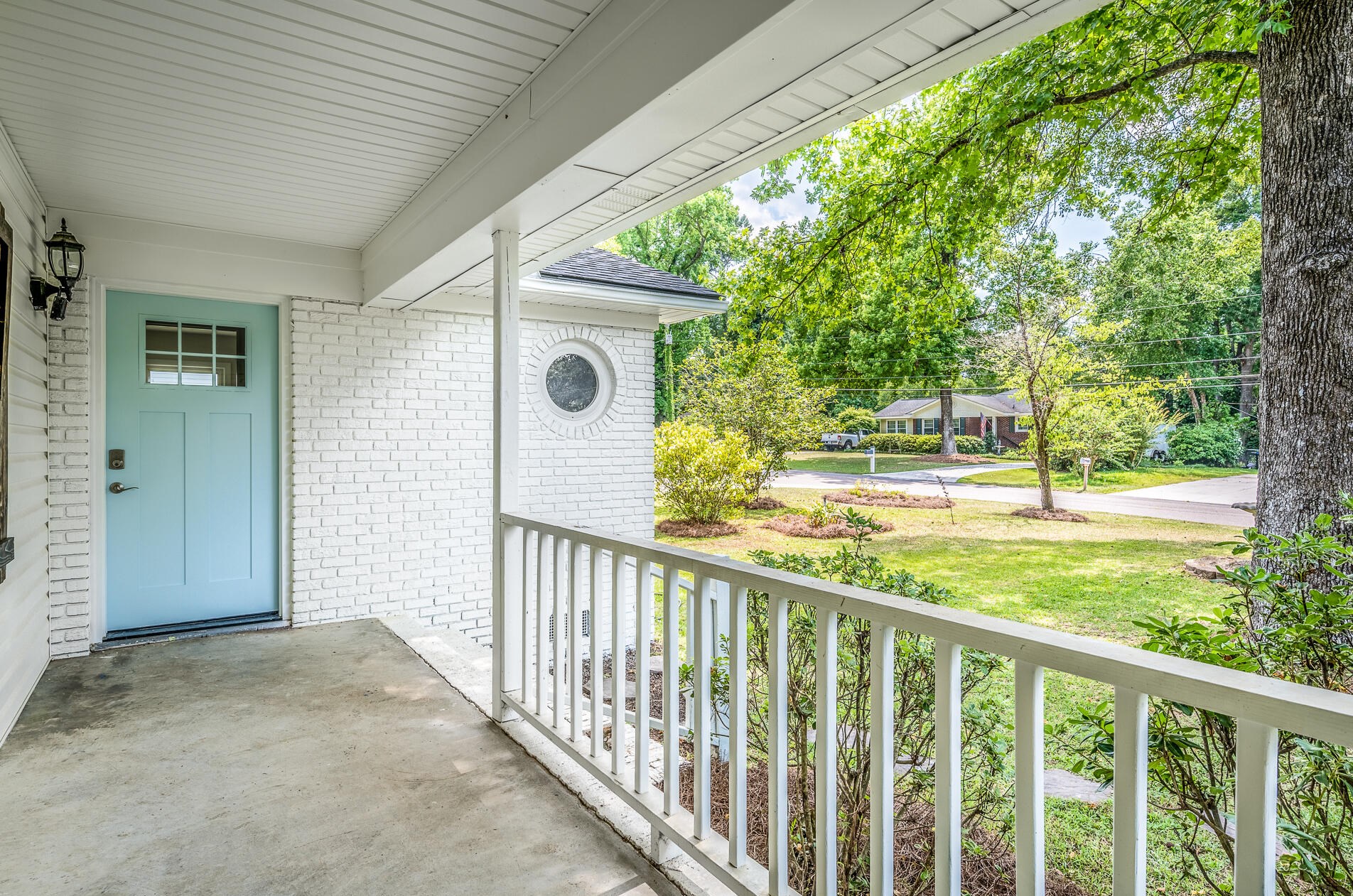 307 Ashley Dr, Summerville SC  29485-5705 exterior