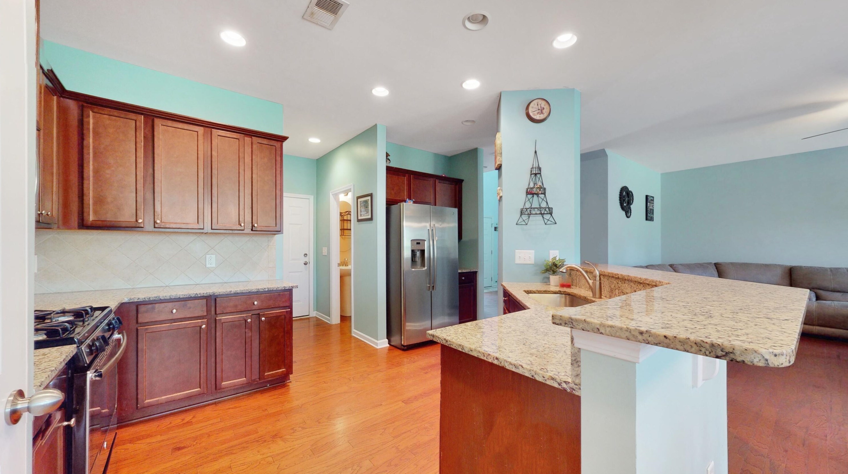 441 Whispering Breeze Ln, Summerville SC  29486 exterior