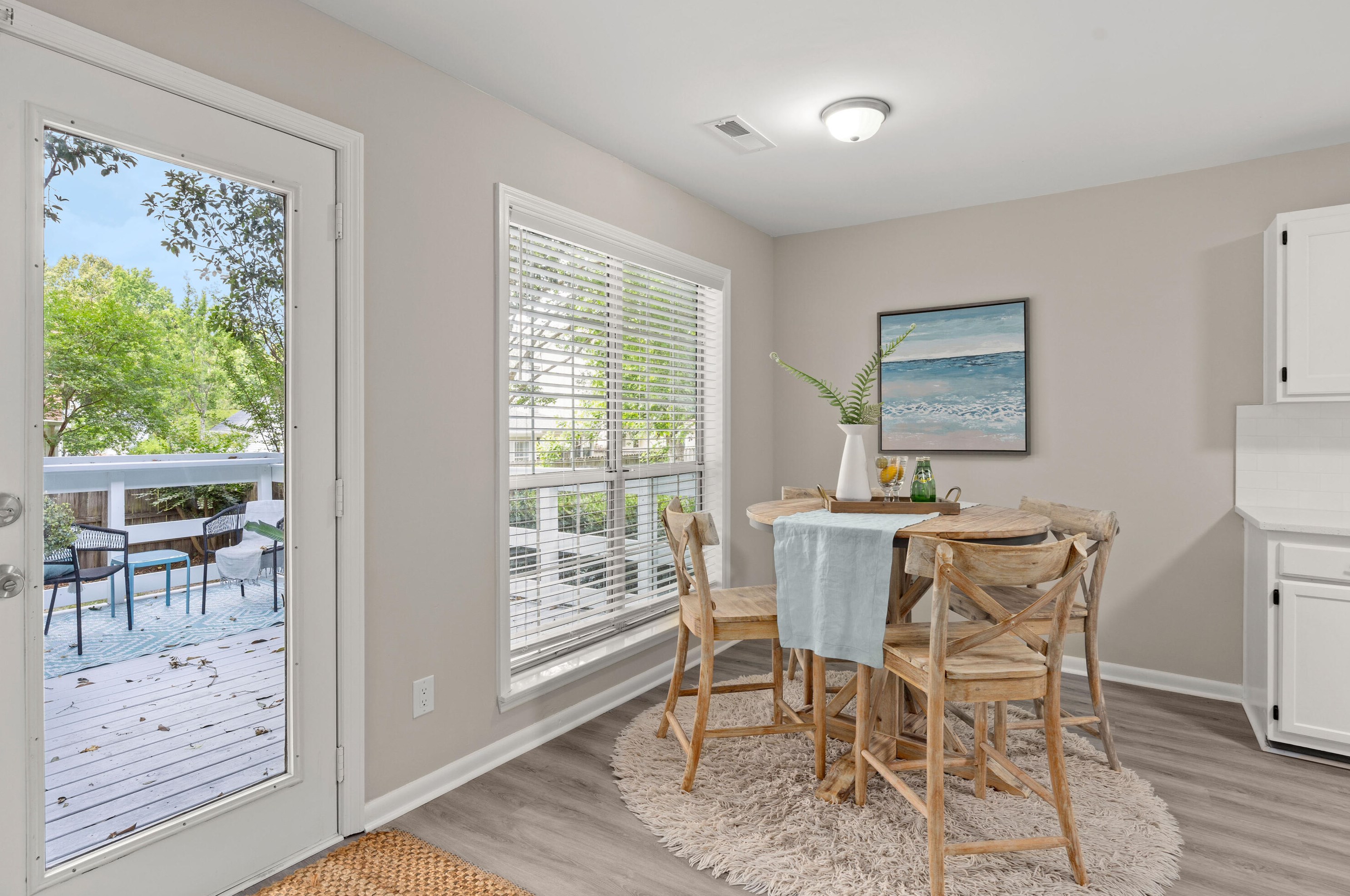 111 Lowndes Rd, Charleston SC  29445-7027 exterior