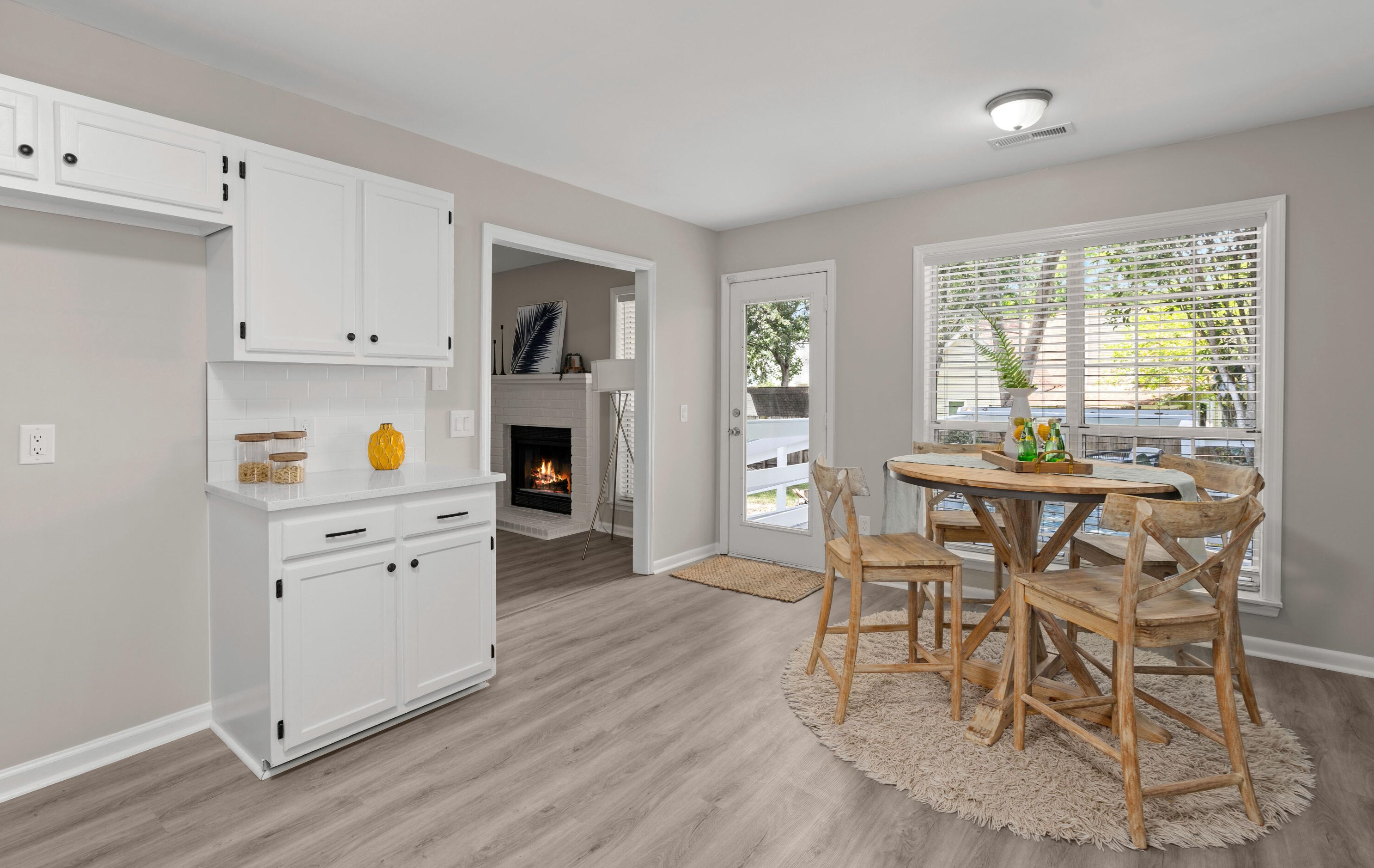 111 Lowndes Rd, Charleston SC  29445-7027 exterior