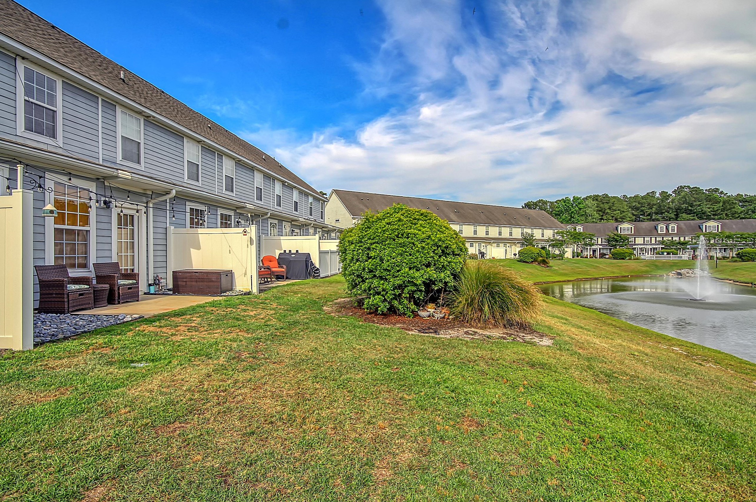 210 Hemingway Cir, Summerville SC  29483-8055 exterior