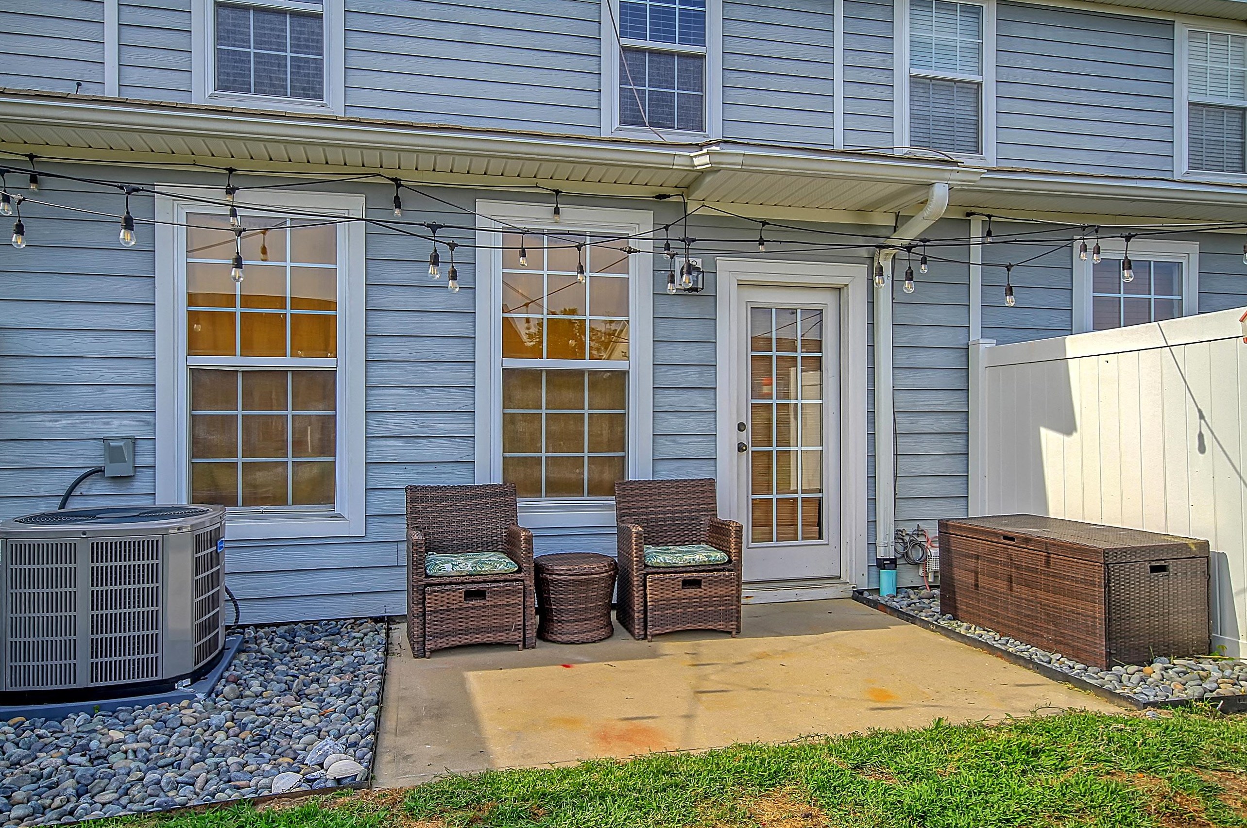 210 Hemingway Cir, Summerville SC  29483-8055 exterior