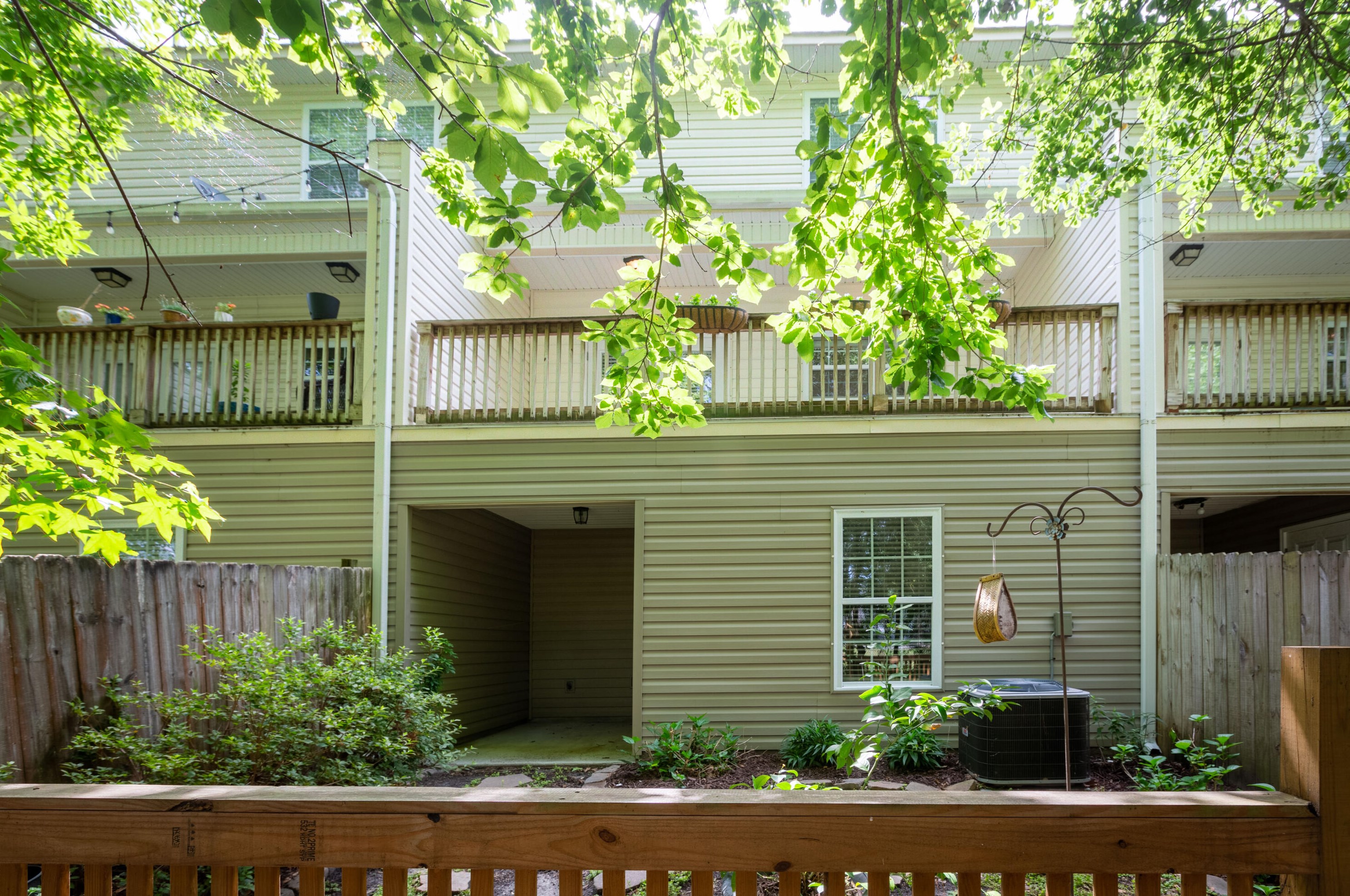 4027 Hartland St, Charleston SC 29414-6095 exterior