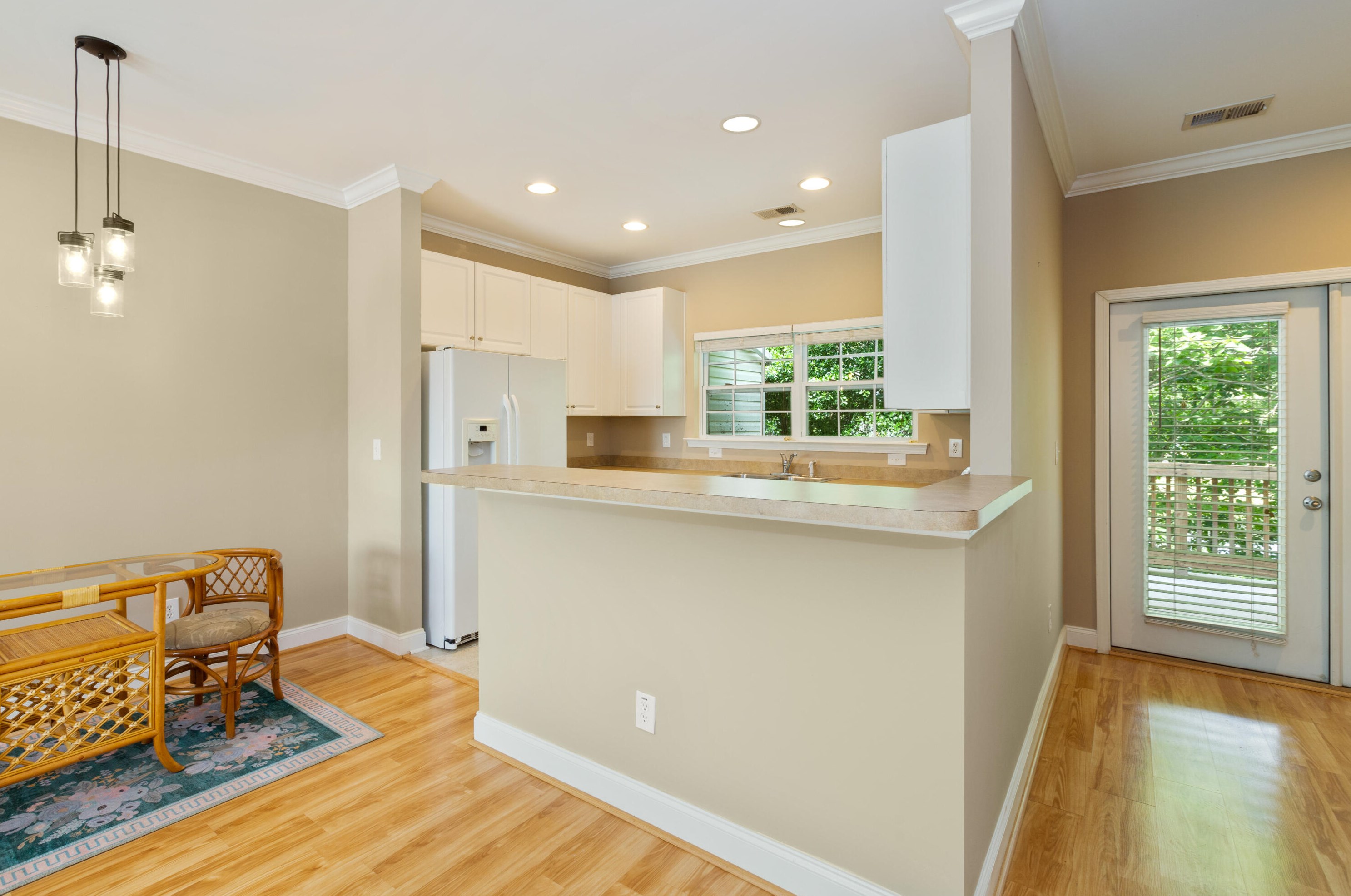 4027 Hartland St, Charleston SC 29414-6095 exterior