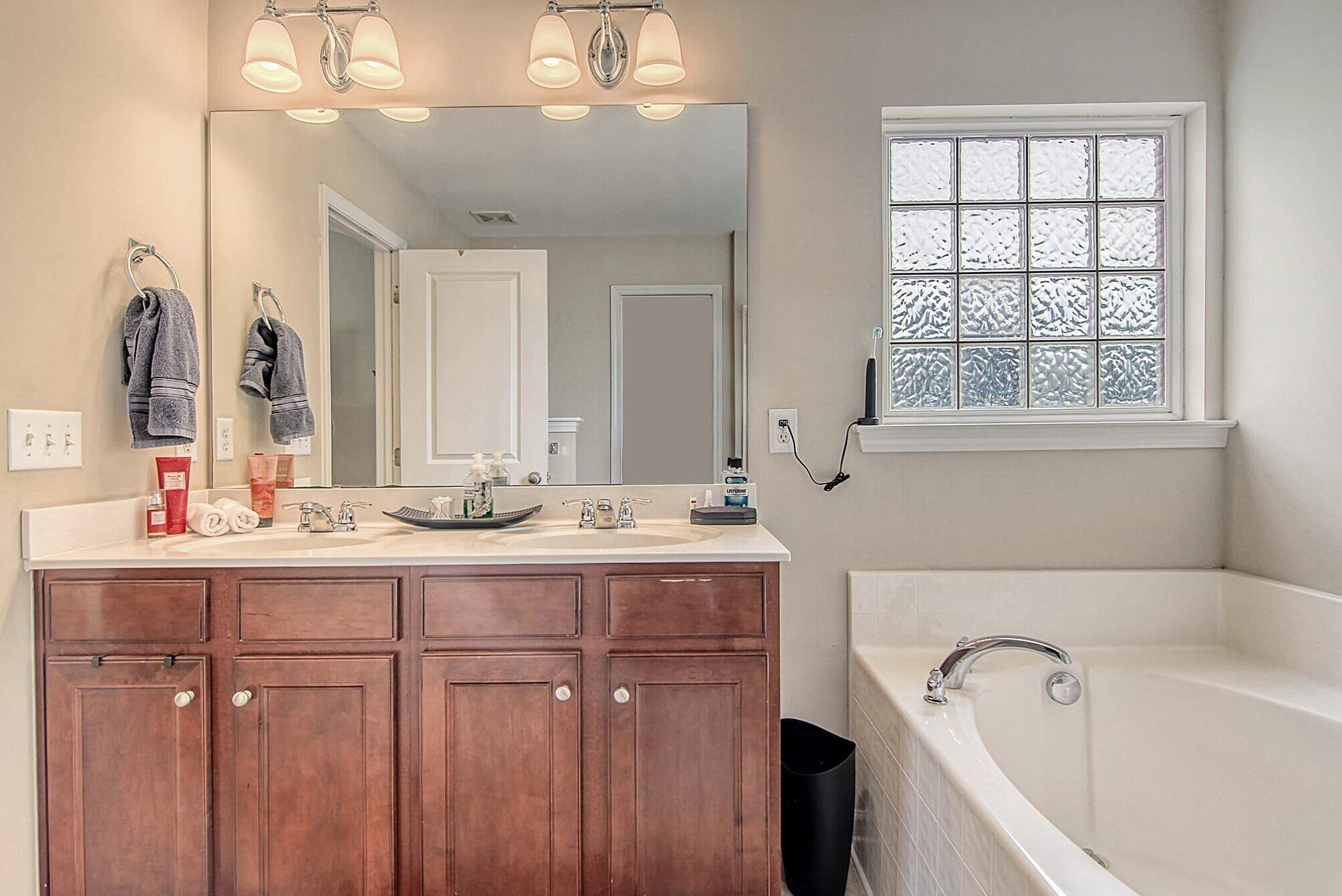 479 Dolphin Dr, Summerville SC 29485-4181 exterior