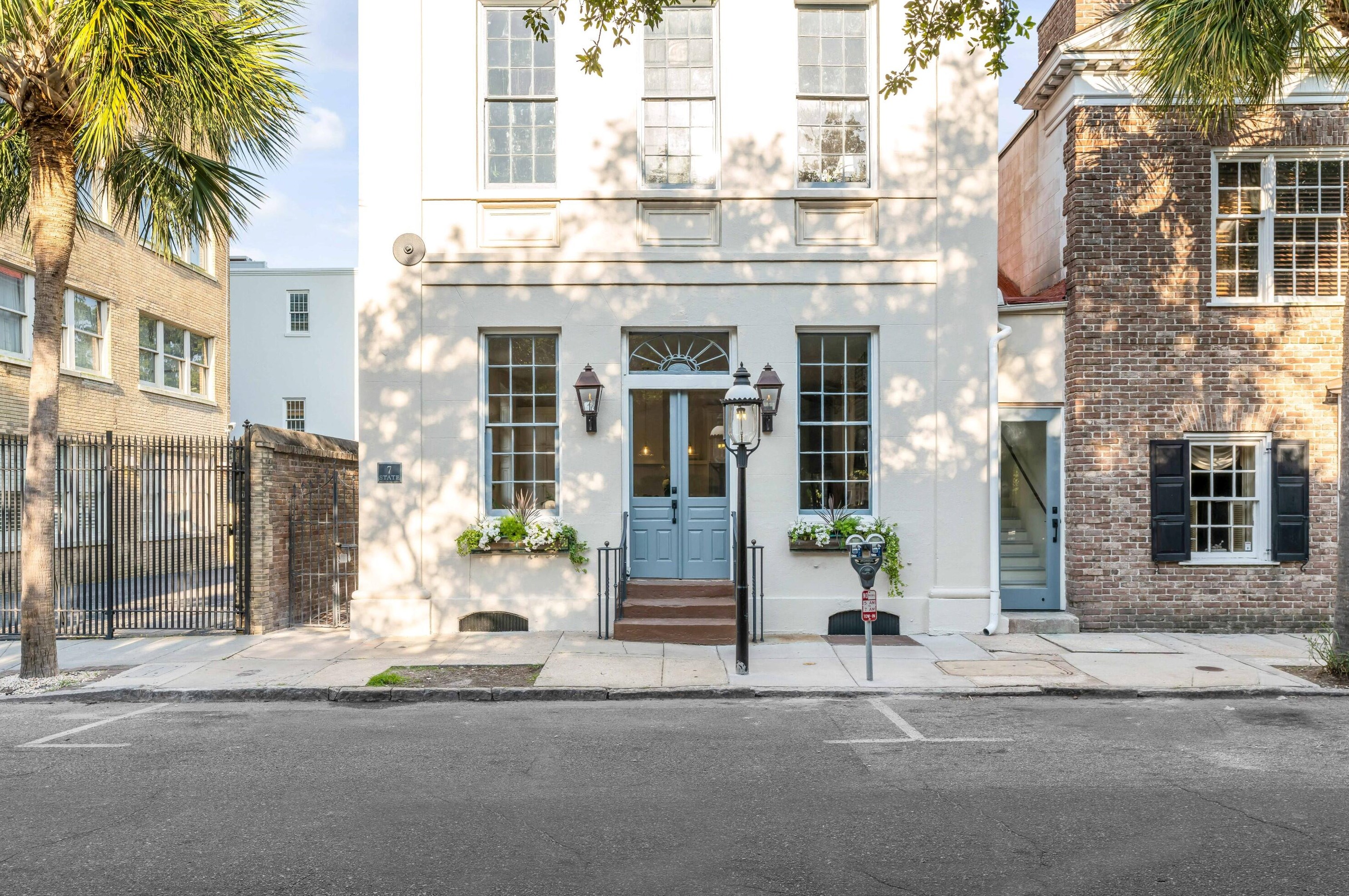 7 State St, Charleston SC  29401-3008 exterior