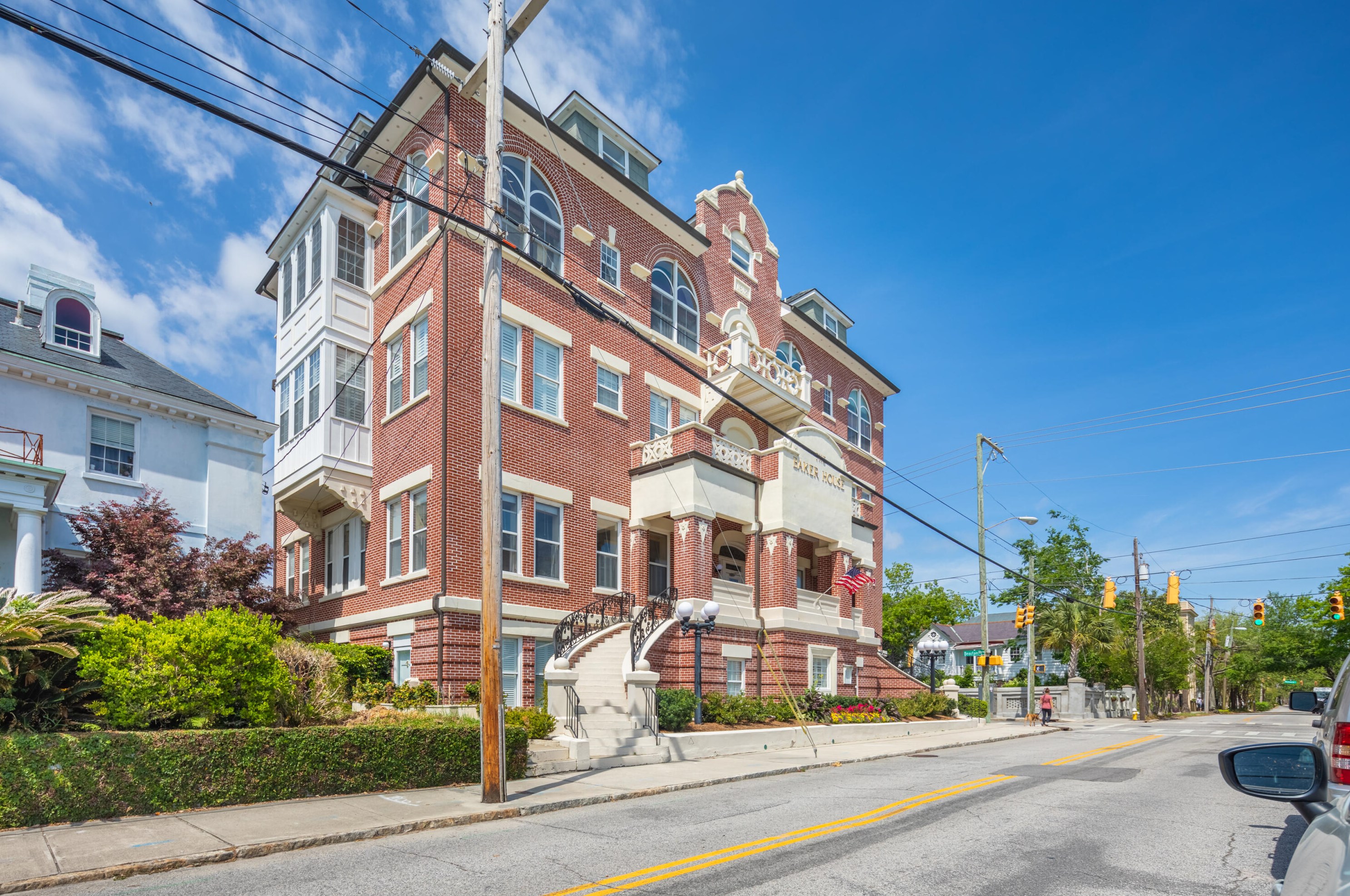 55 Ashley Ave, Charleston SC 29401-1269 exterior