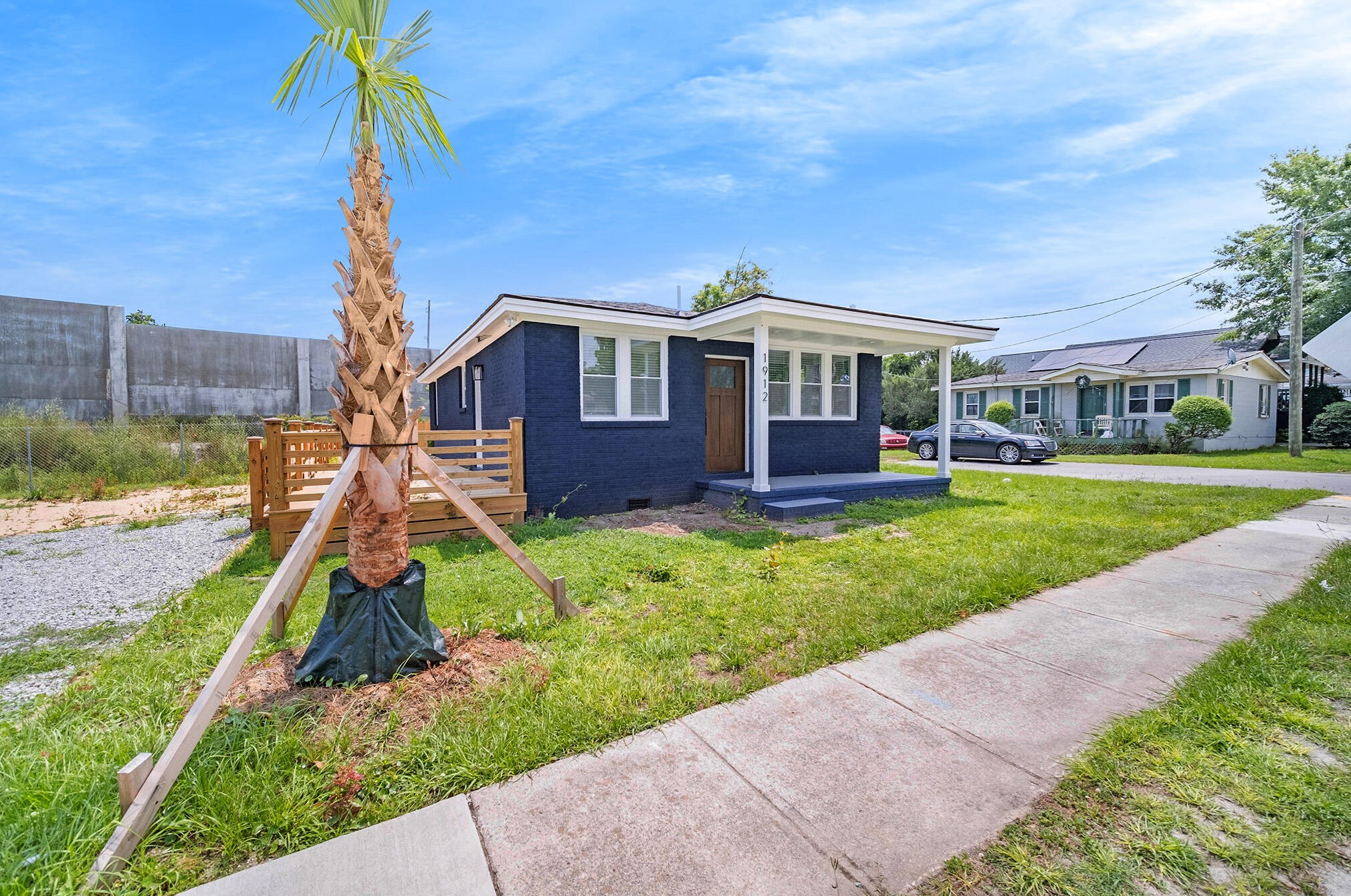 1912 Doscher Ave, Charleston SC  29405-9404 exterior