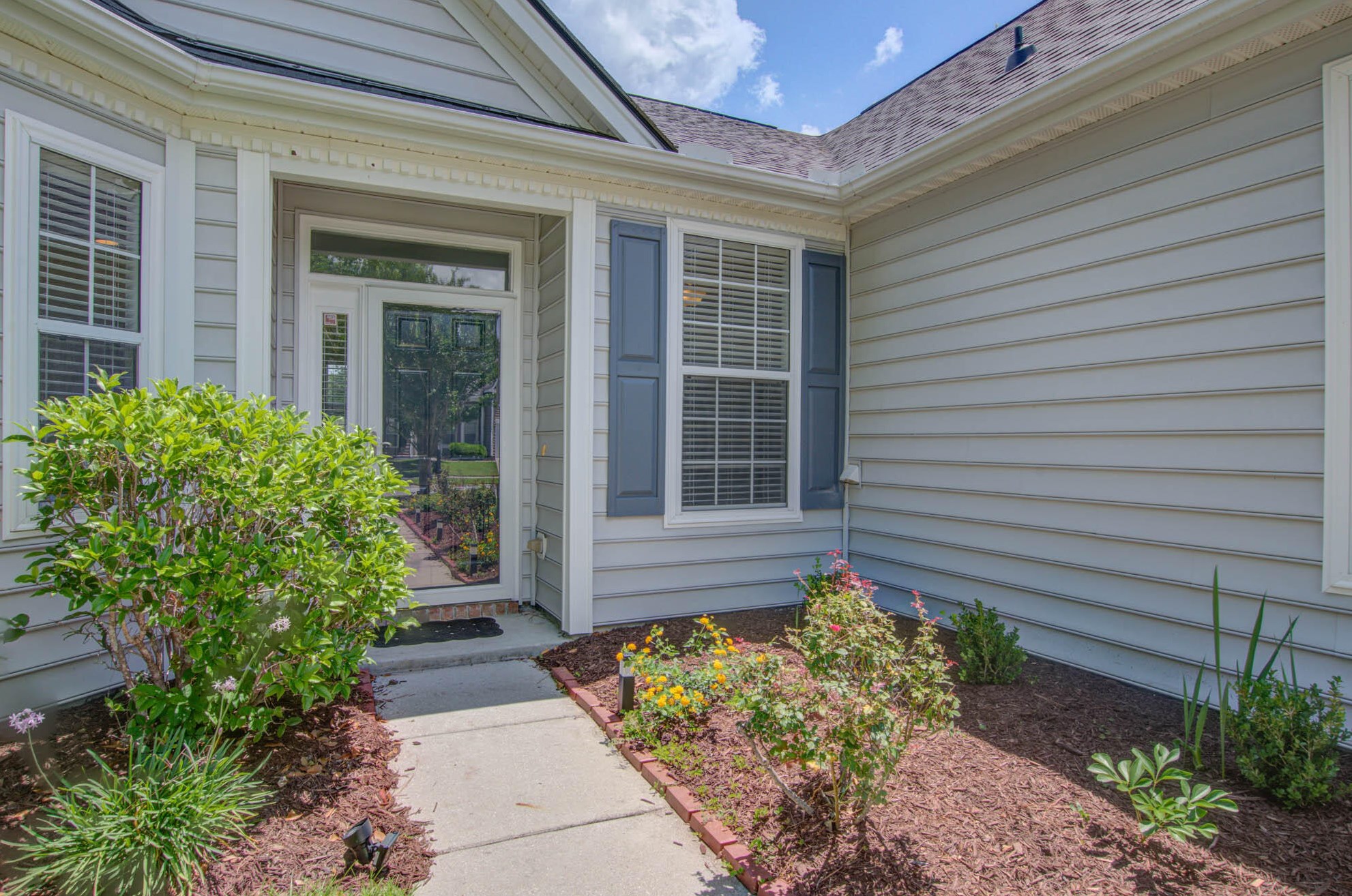 1470 Ashley Garden Blvd, Charleston SC  29414-9125 exterior