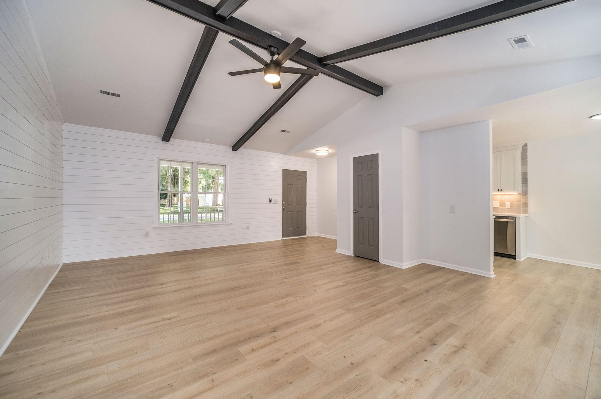 17 Paddlecreek Ave, Charleston SC  29412-2541 exterior