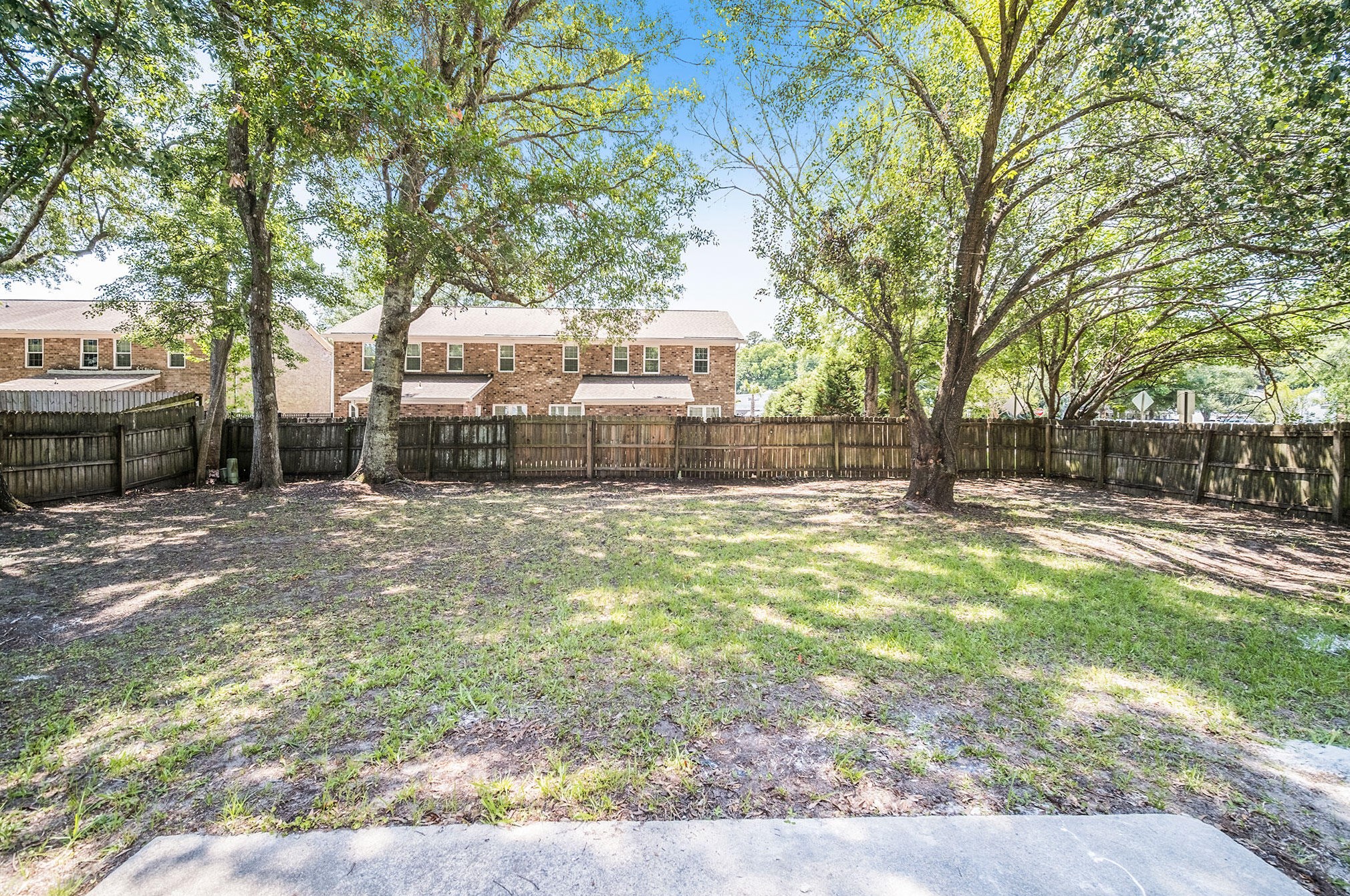17 Paddlecreek Ave, Charleston SC  29412-2541 exterior