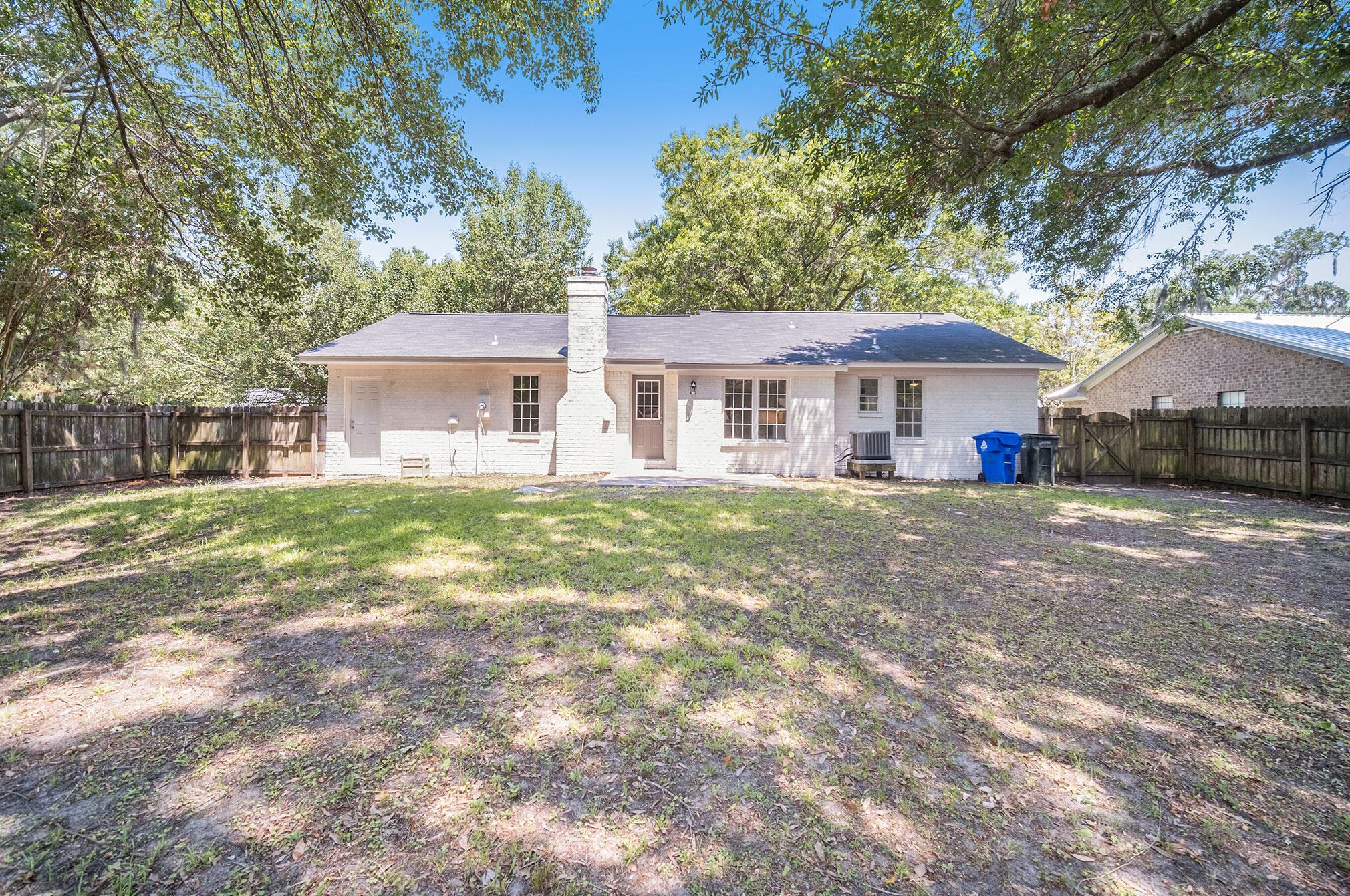 17 Paddlecreek Ave, Charleston SC  29412-2541 exterior