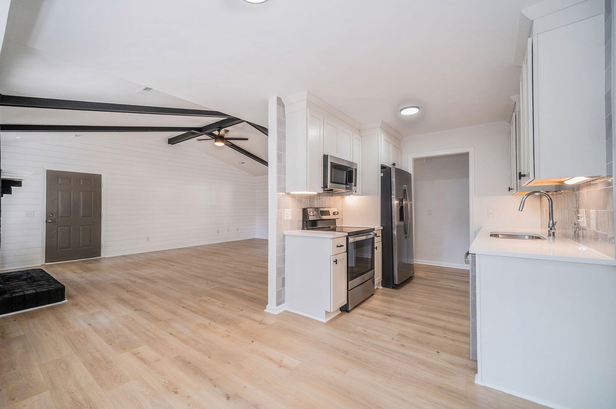 17 Paddlecreek Ave, Charleston SC  29412-2541 exterior
