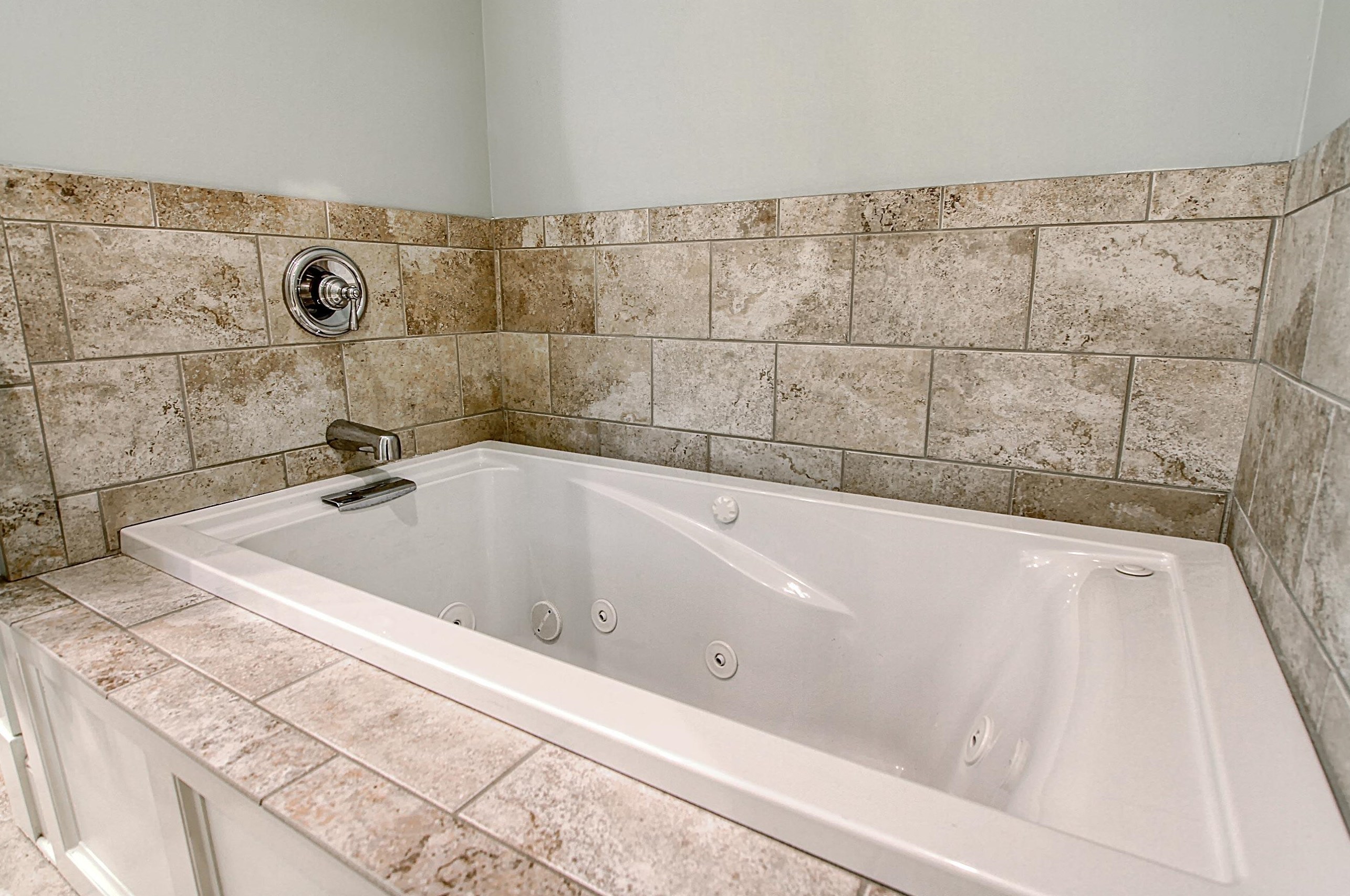 1972 Trinity Dr, Charleston SC  29407-3356 exterior