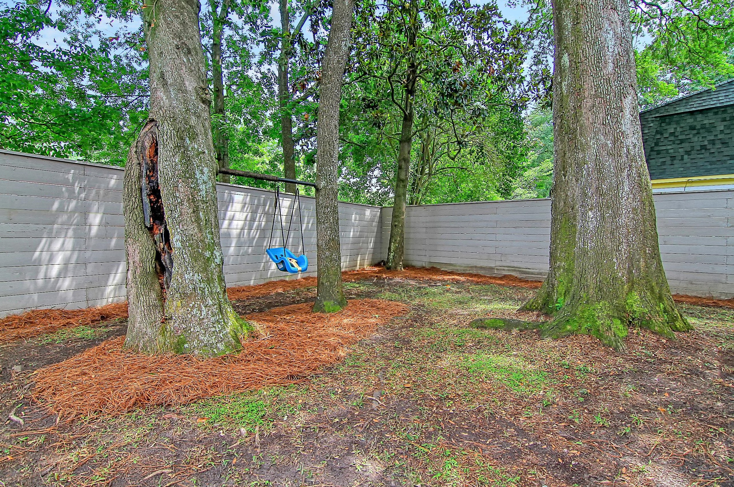 1972 Trinity Dr, Charleston SC  29407-3356 exterior