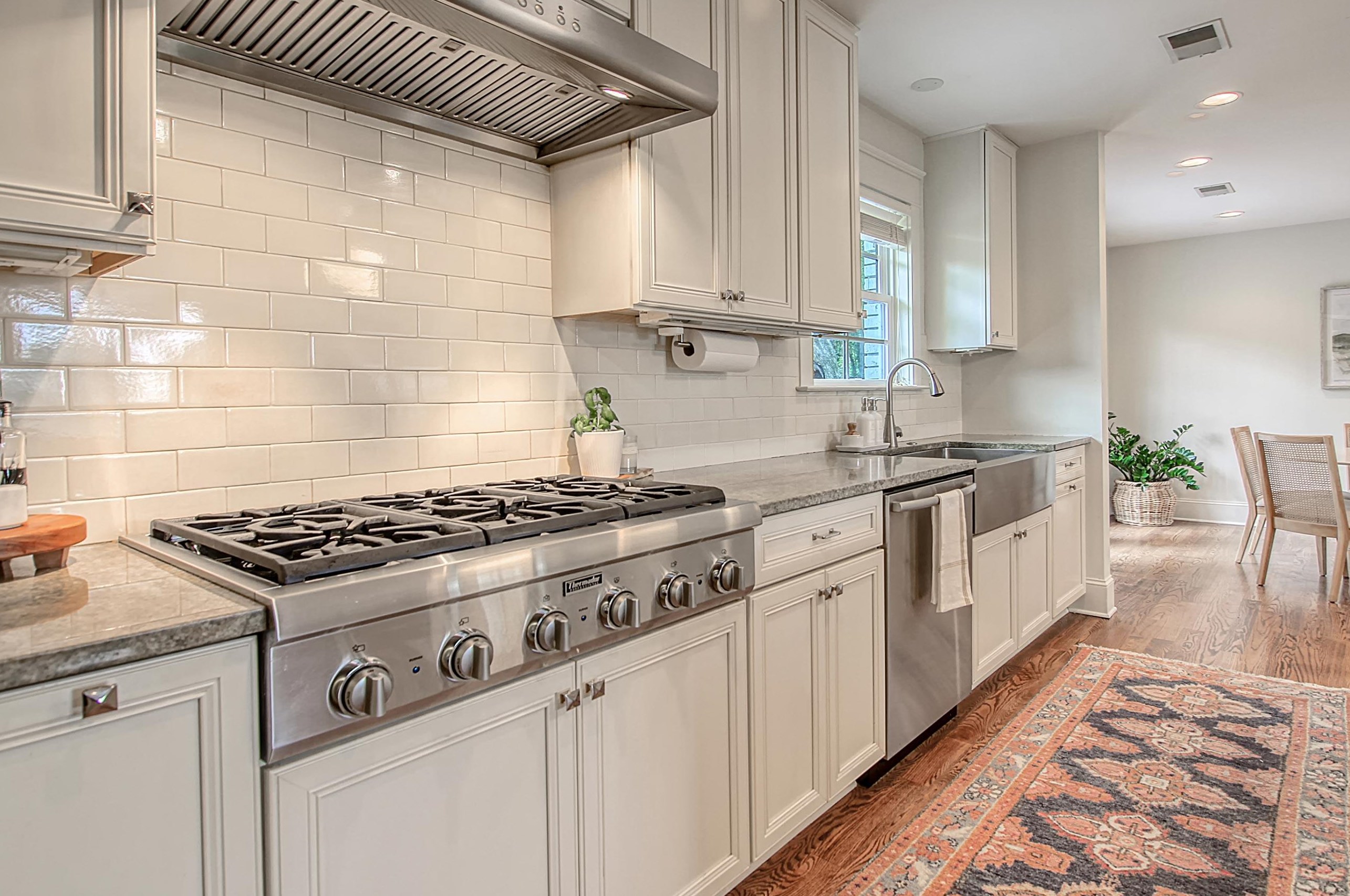 1972 Trinity Dr, Charleston SC  29407-3356 exterior