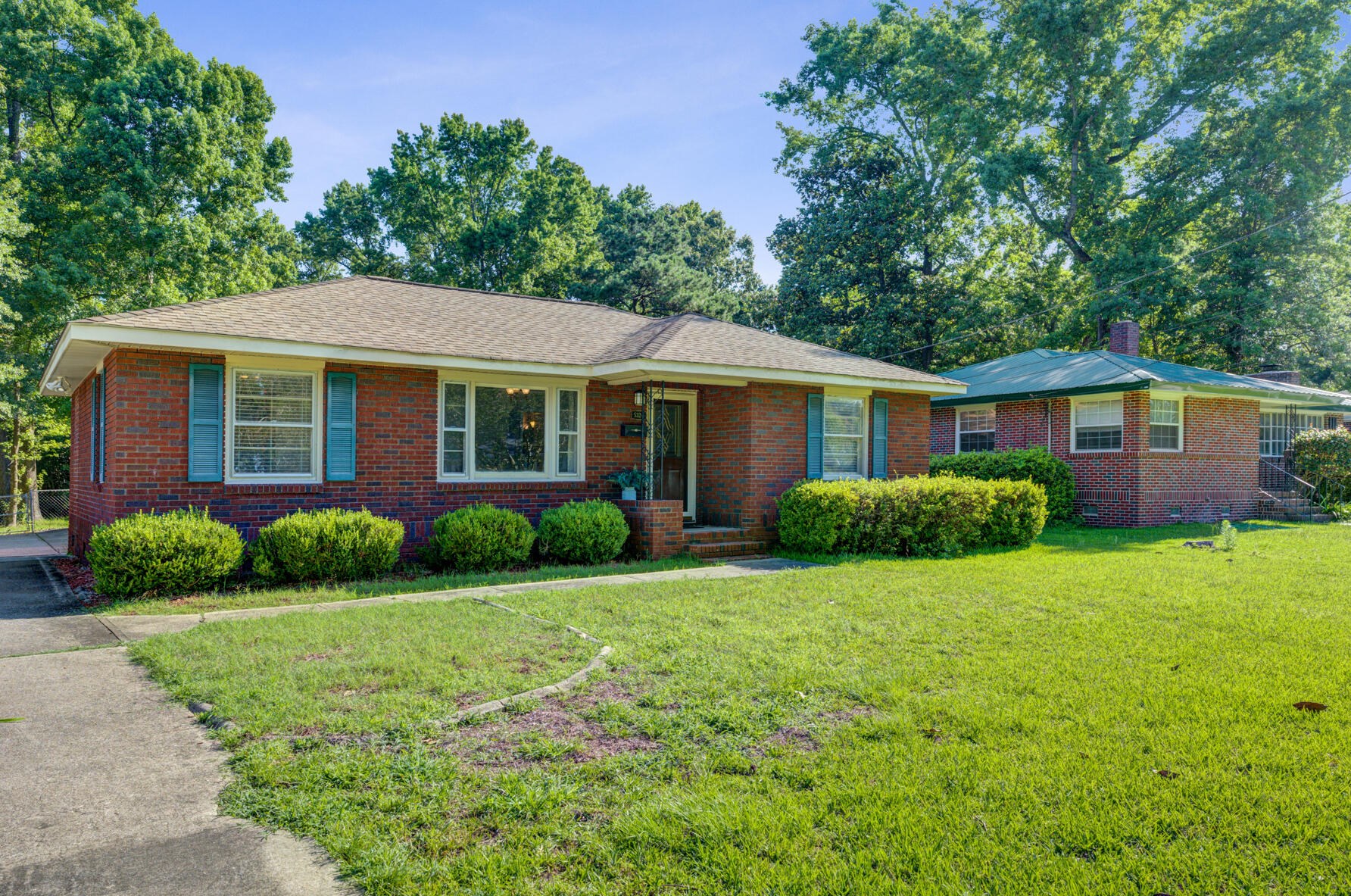 5324 Hartford Cir, Charleston SC  29405-4122 exterior