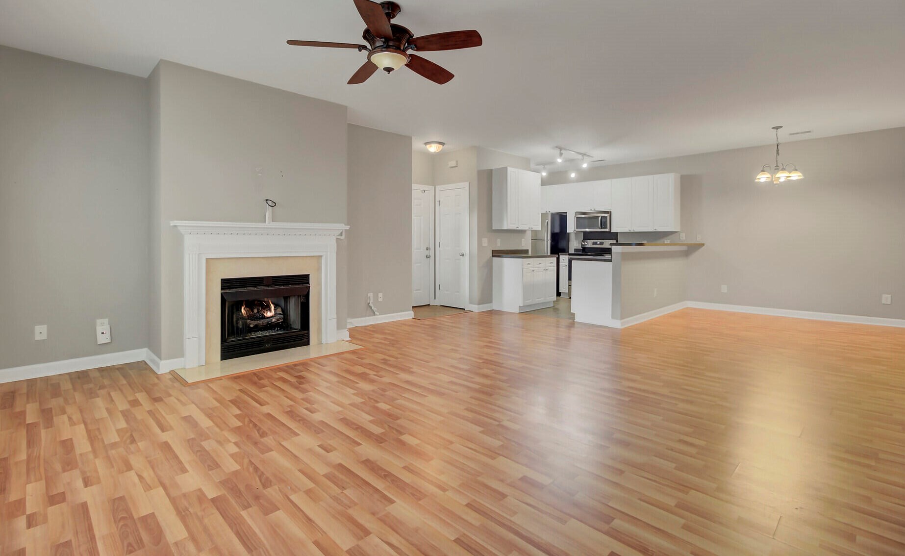 502 Elgin Ct, Charleston SC 29414-9097 exterior