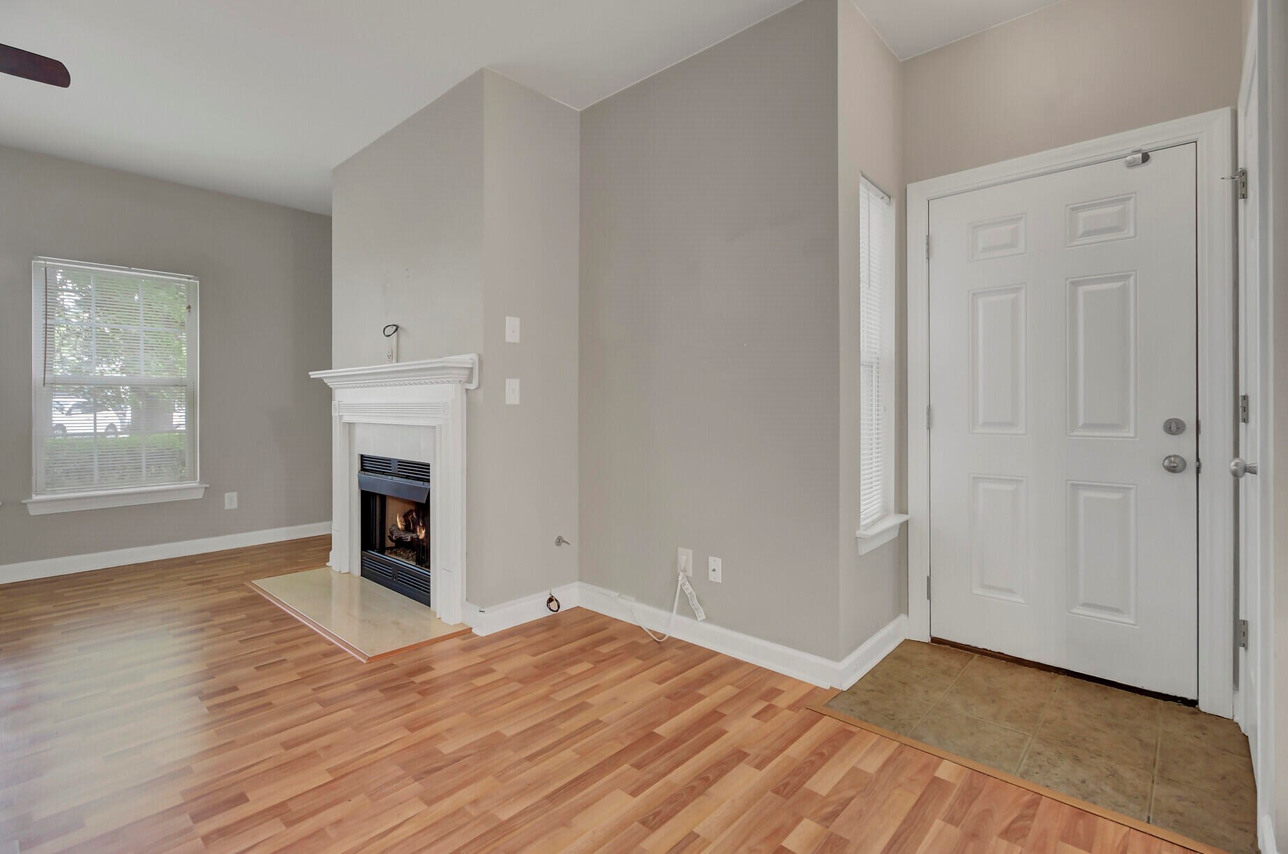 502 Elgin Ct, Charleston SC 29414-9097 exterior