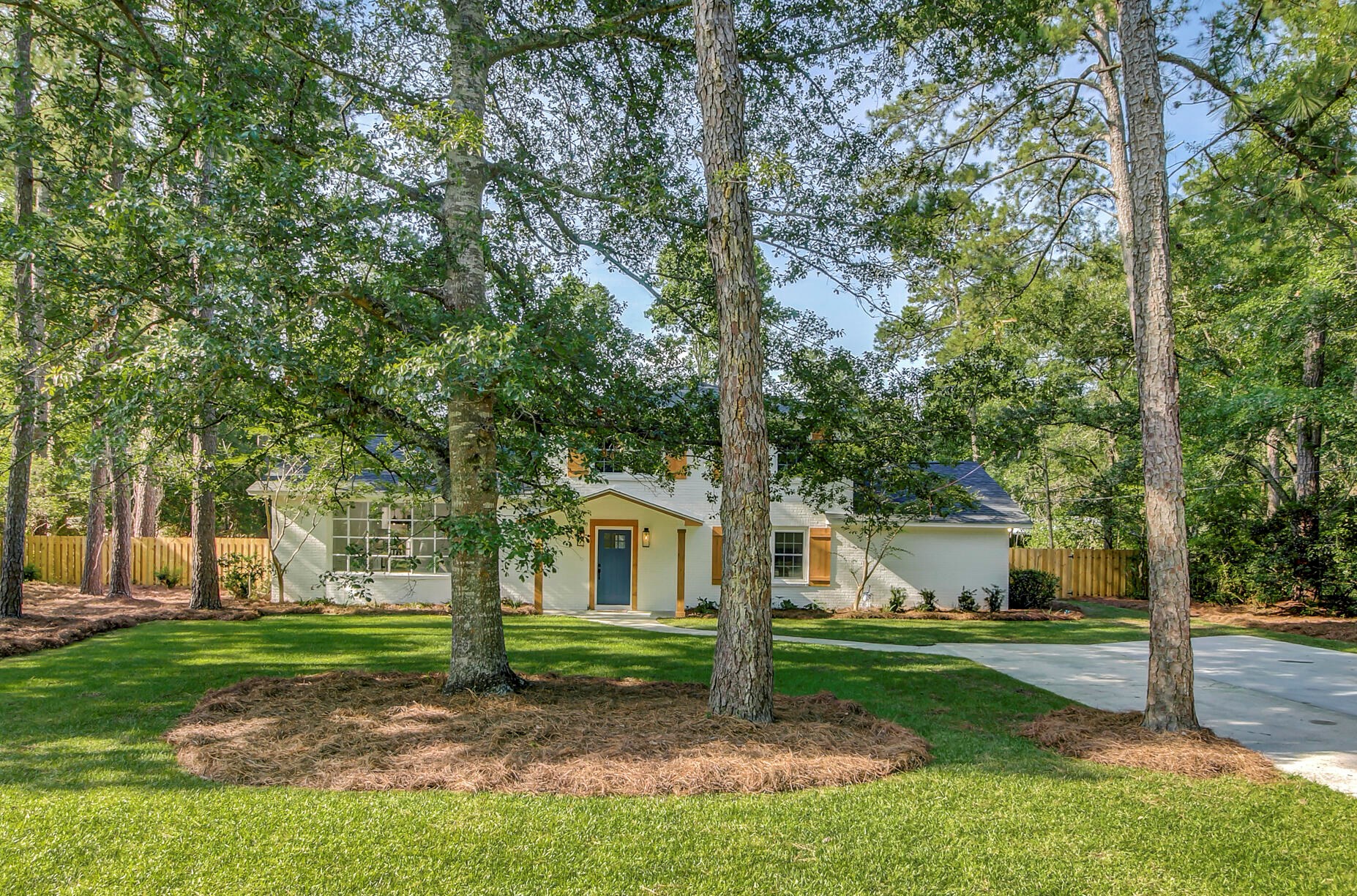 113 Reynolds Rd, Summerville SC  29483-4026 exterior
